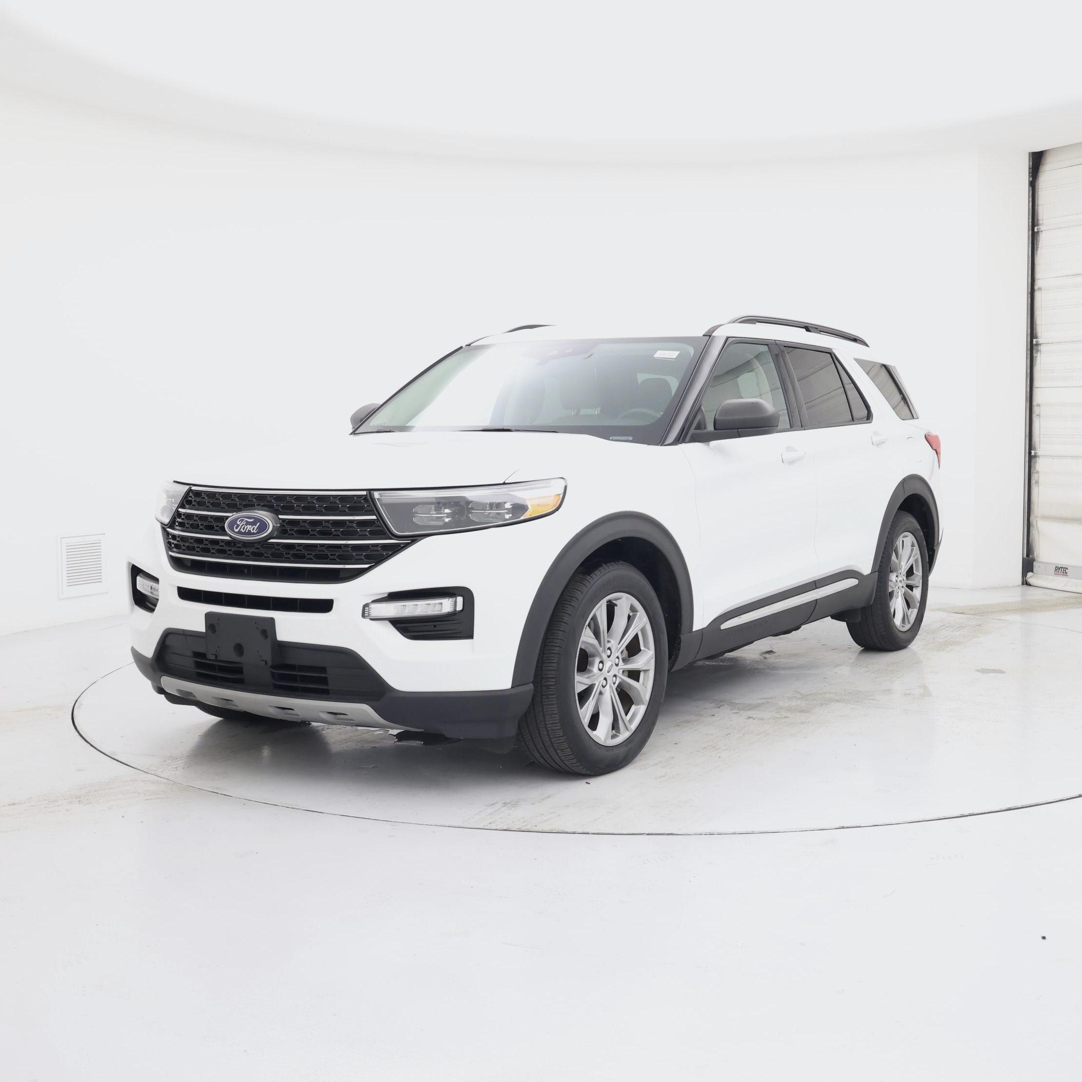 Thumbnail: 2022 Ford Explorer - 4
