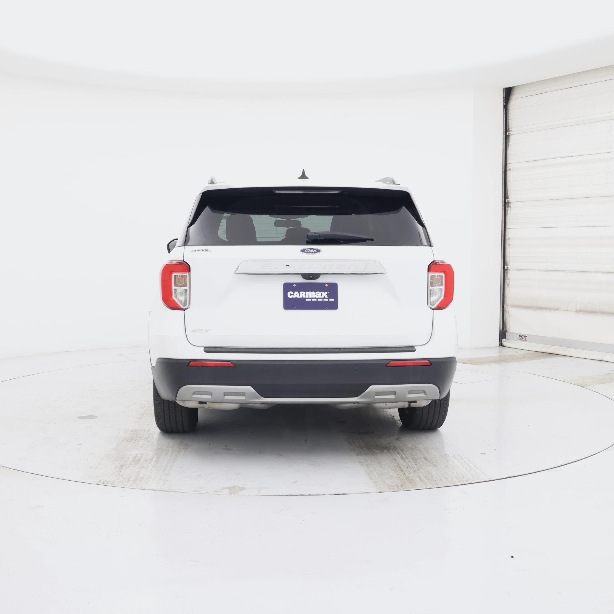 Thumbnail: 2022 Ford Explorer - 6