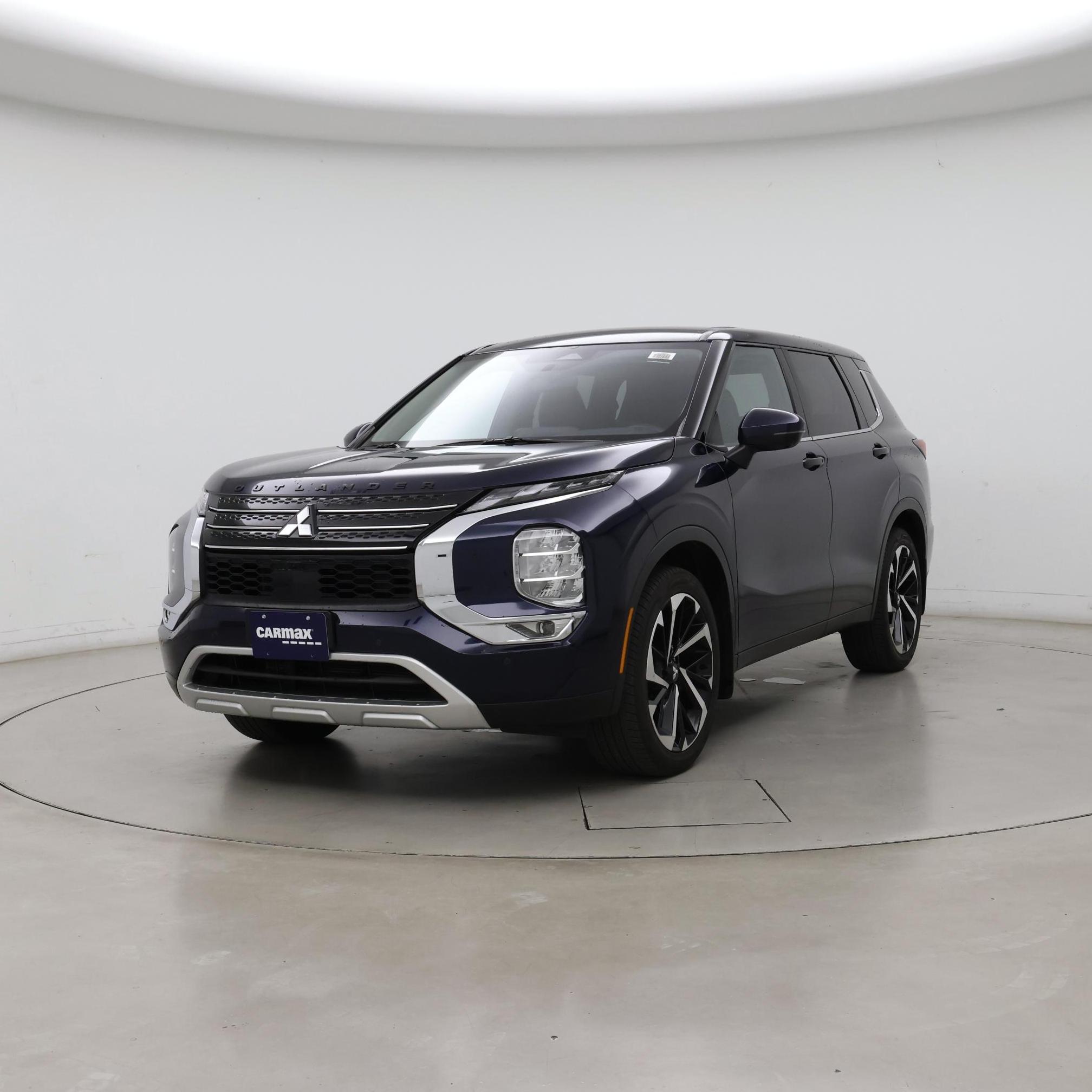 Thumbnail: 2024 Mitsubishi Outlander - 4