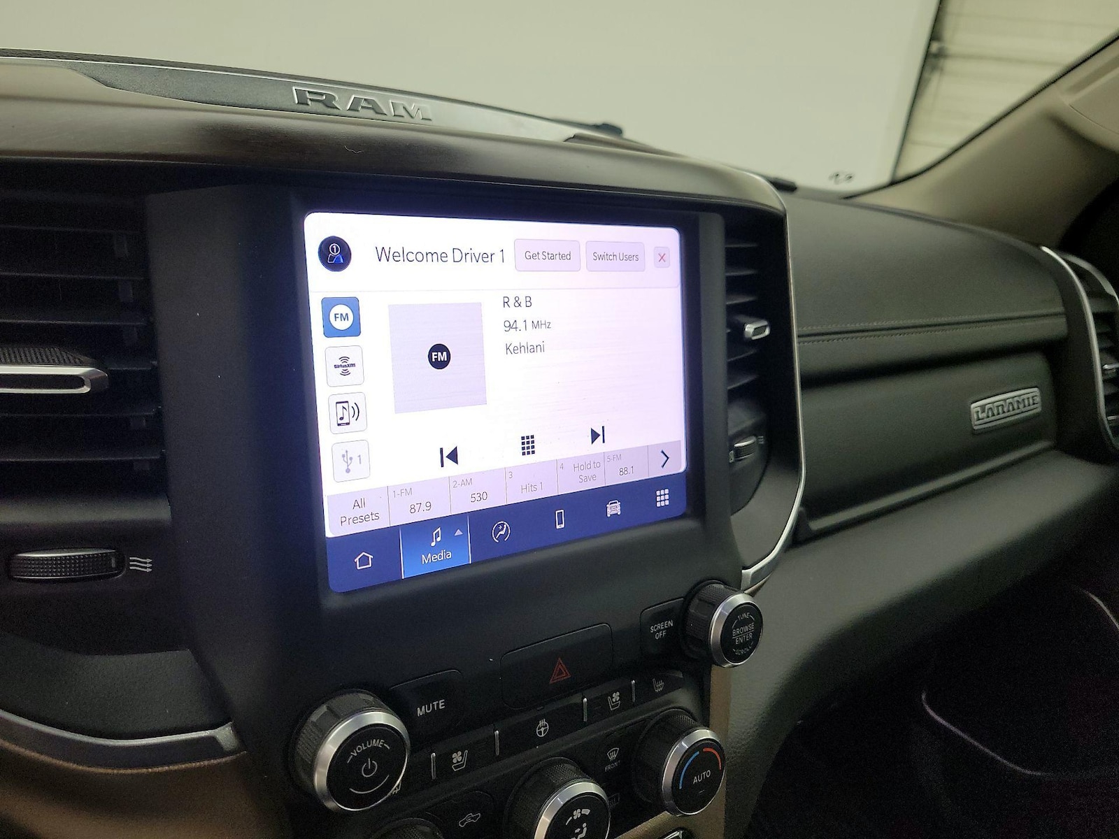 2022 RAM Ram 1500 Pickup Laramie - Photo 14