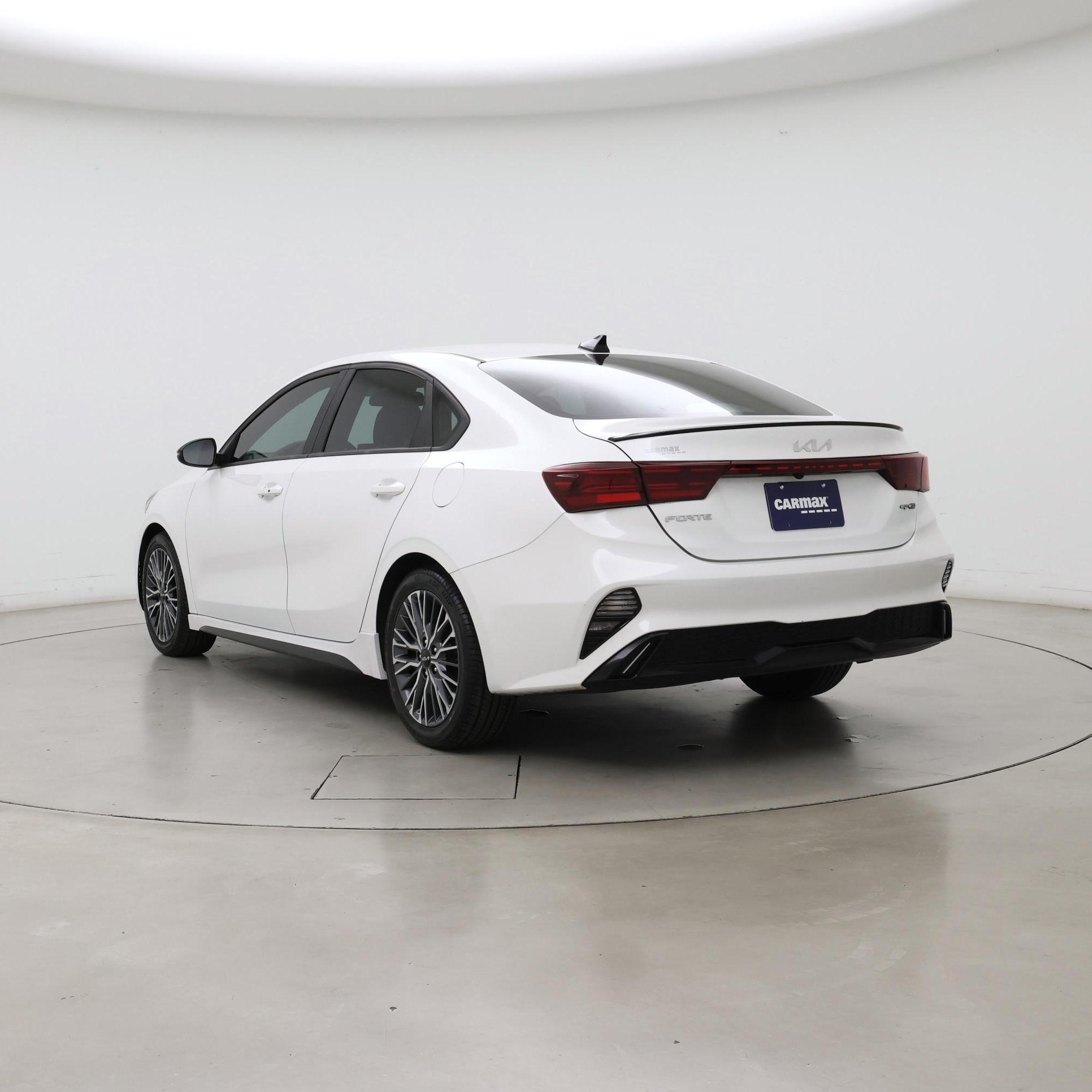 Thumbnail: 2022 Kia Forte - 2