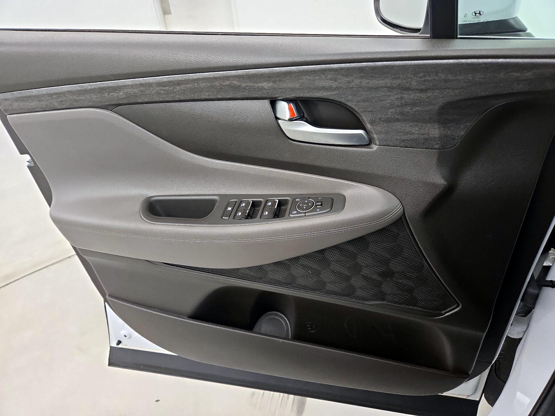 Thumbnail: 2020 Hyundai Santa Fe - 12