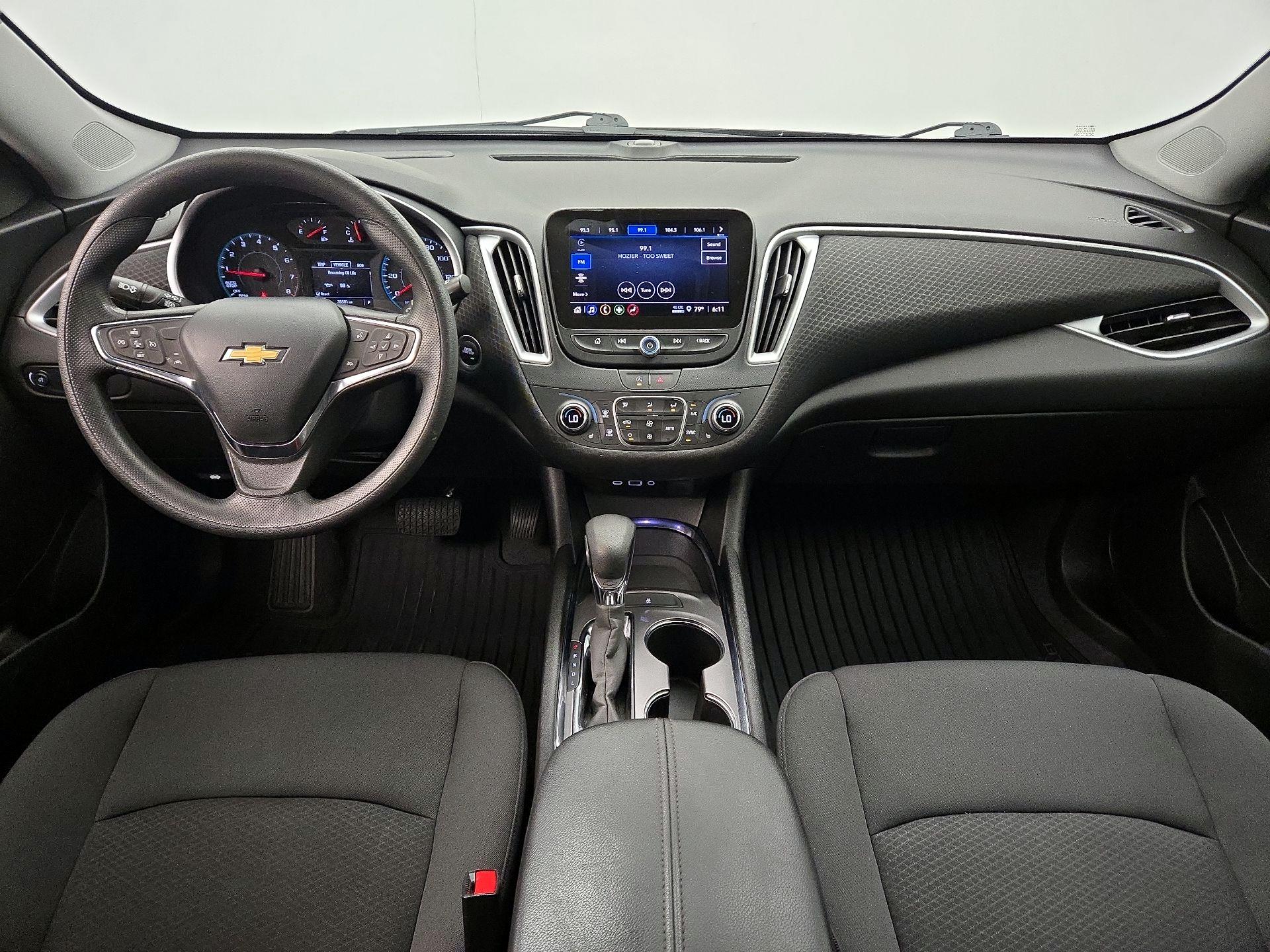 Thumbnail: 2023 Chevrolet Malibu - 9