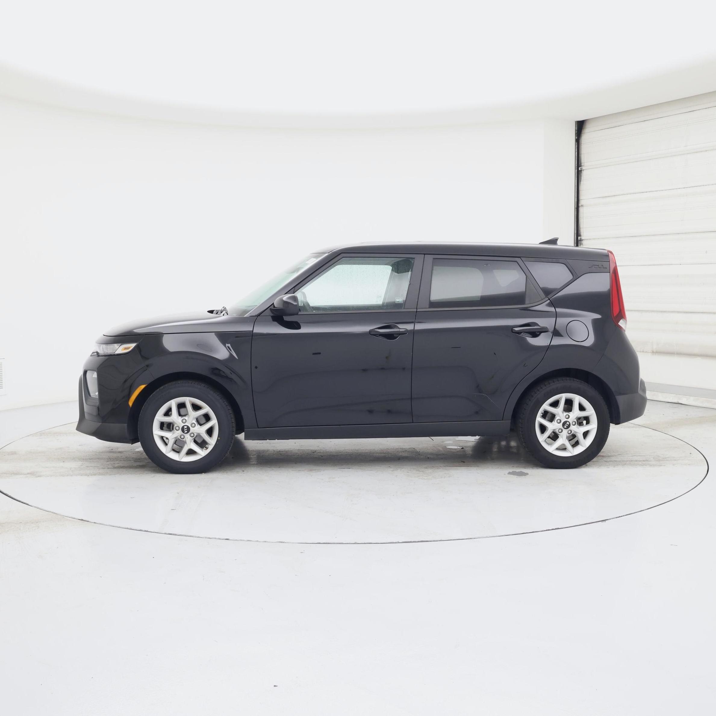 Thumbnail: 2021 Kia Soul - 3
