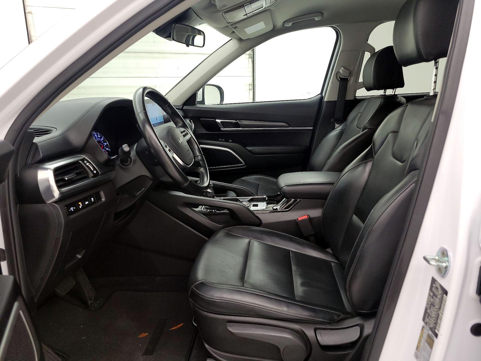 2022 Kia Telluride LX - Photo 12