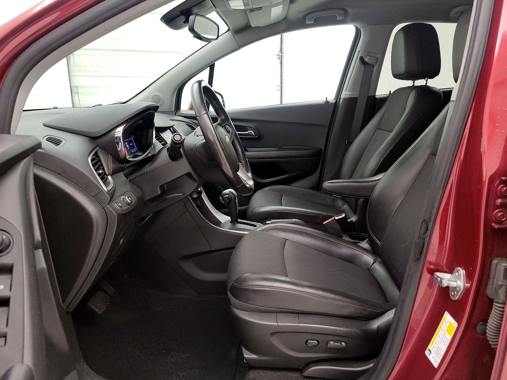 Thumbnail: 2022 Chevrolet Trax - 11