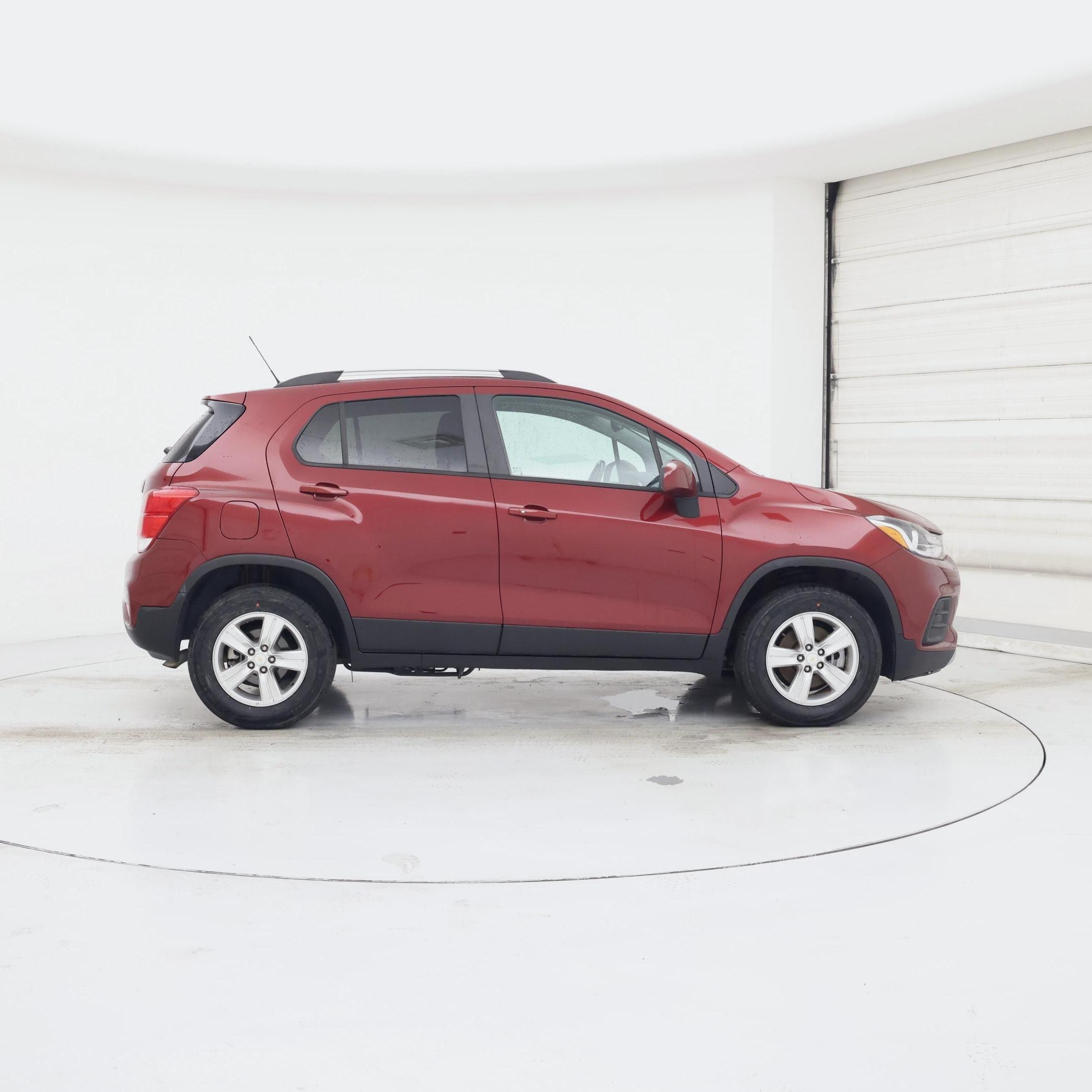 Thumbnail: 2022 Chevrolet Trax - 7