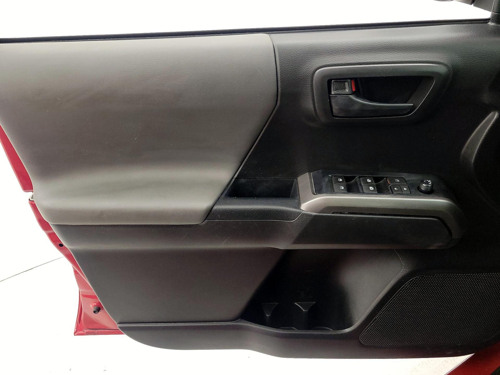 2023 Toyota Tacoma SR5 - Photo 13