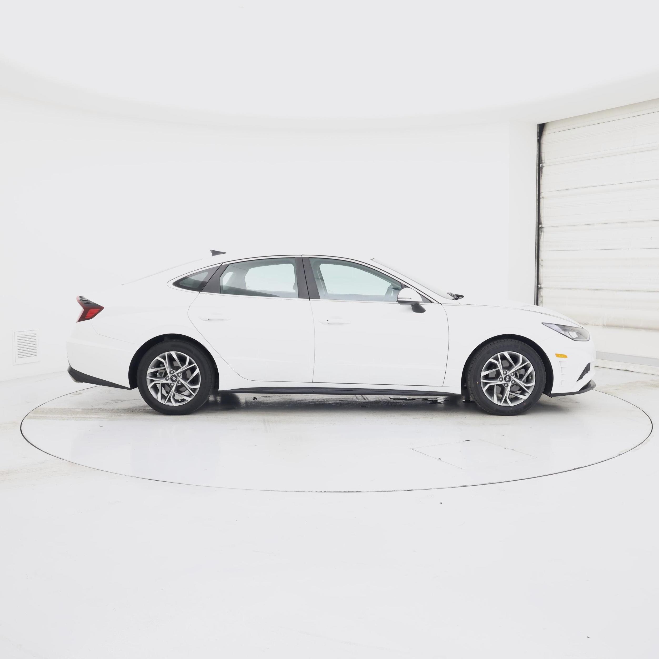 Thumbnail: 2022 Hyundai Sonata - 7