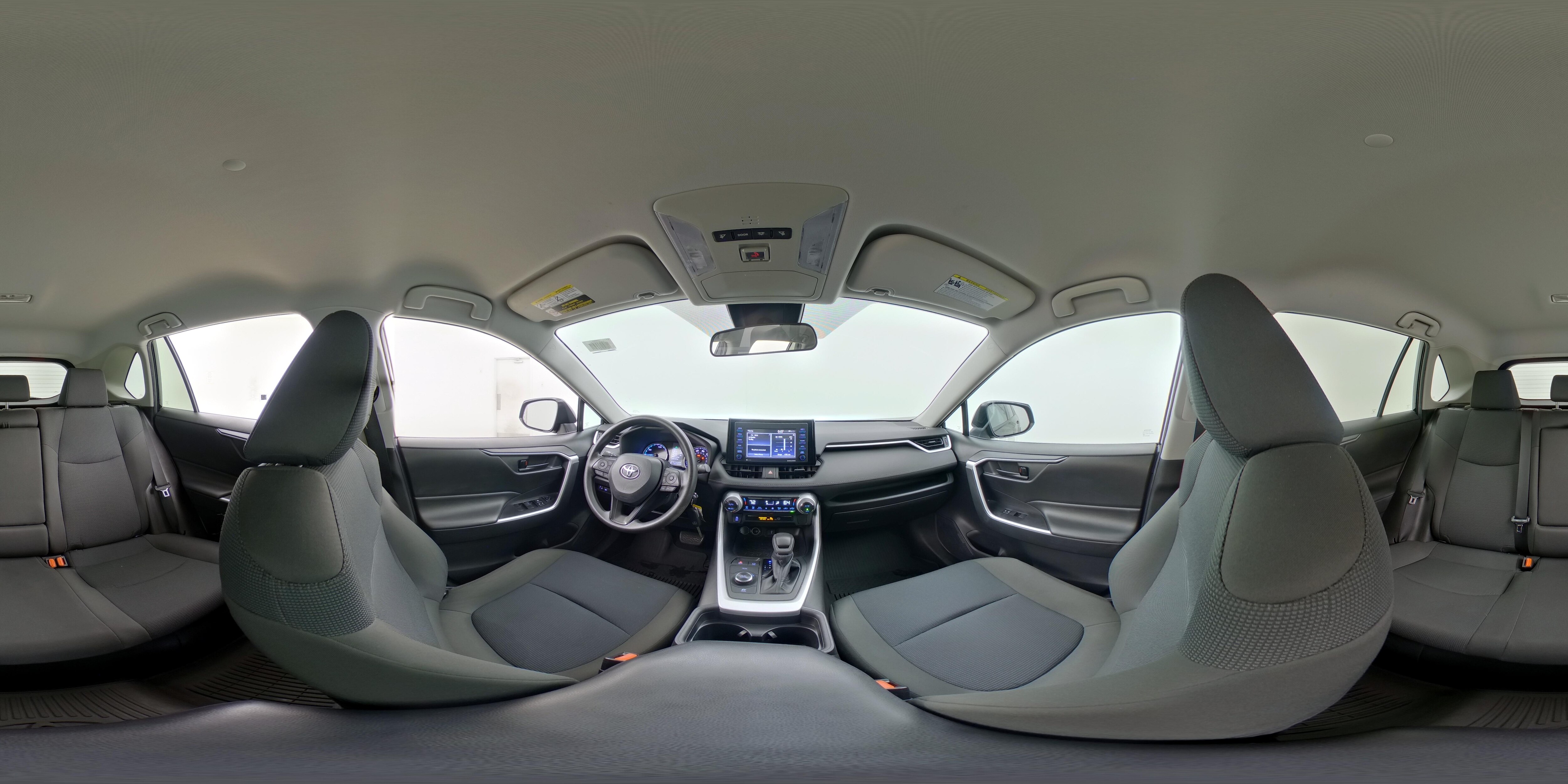 2021 Toyota RAV4 LE - Photo 24