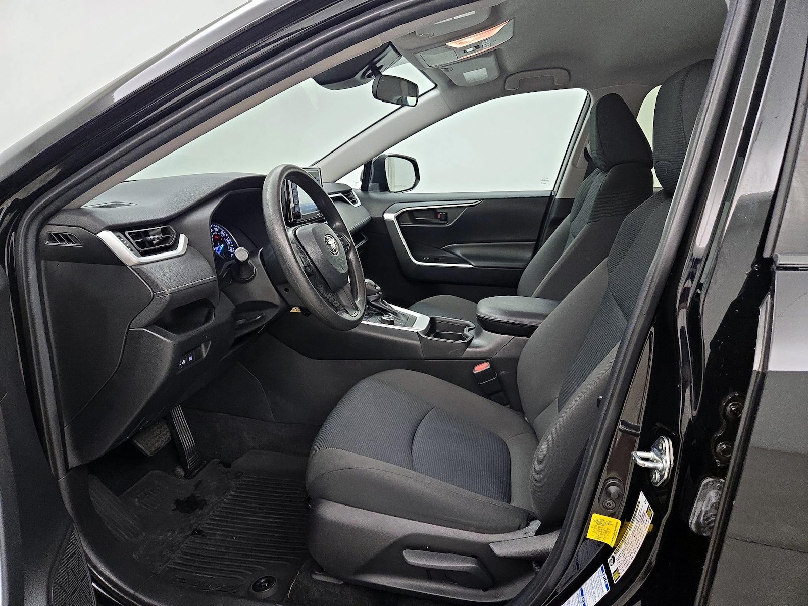2021 Toyota RAV4 LE - Photo 12