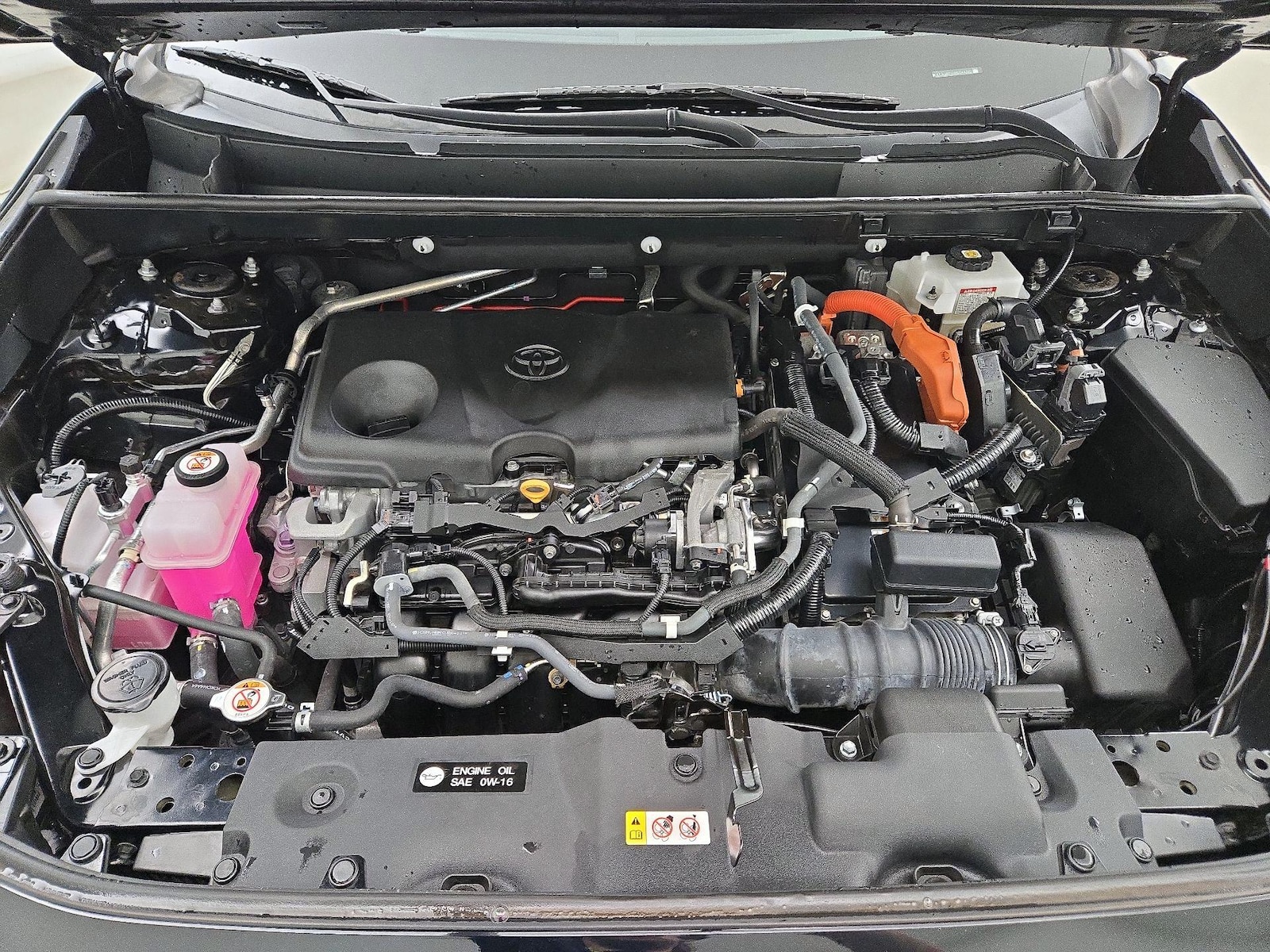 2021 Toyota RAV4 LE - Photo 22