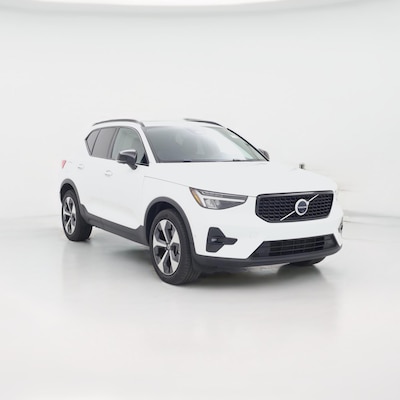 2023 Volvo XC40 B4 Ultimate Bright Theme