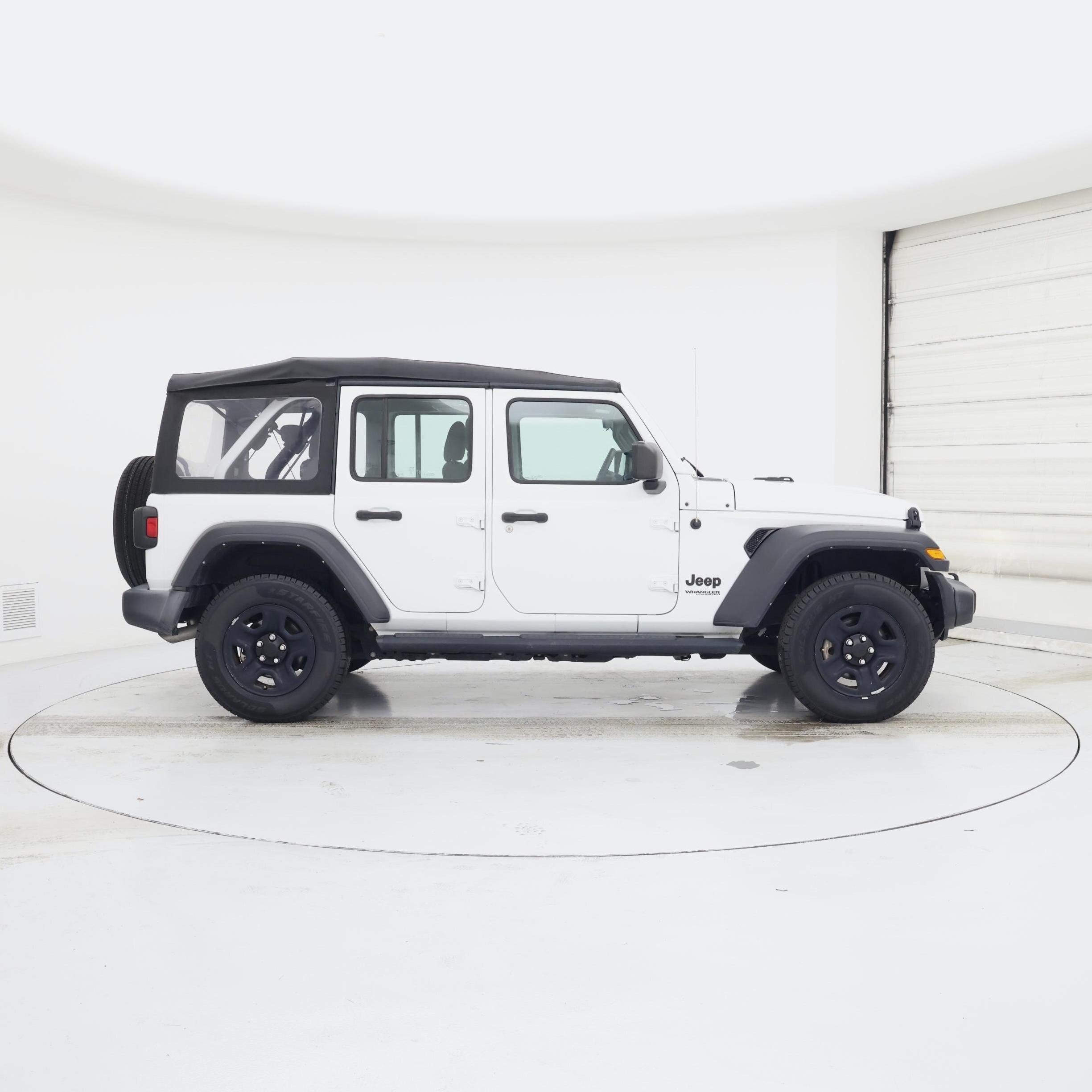 Thumbnail: 2022 Jeep Wrangler - 7
