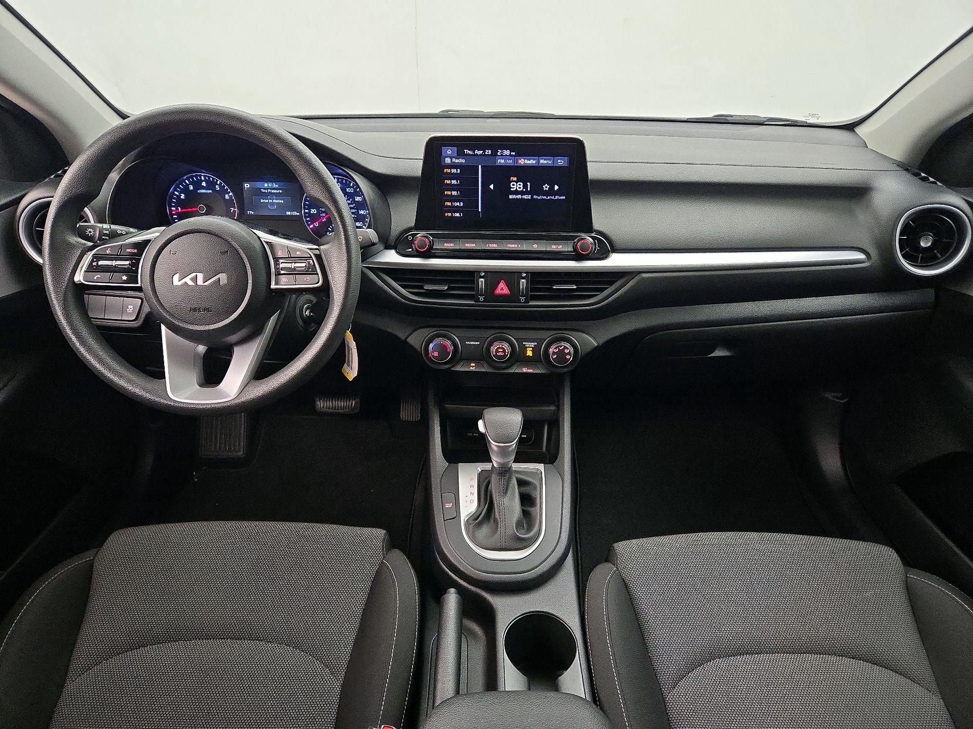 Thumbnail: 2023 Kia Forte - 9