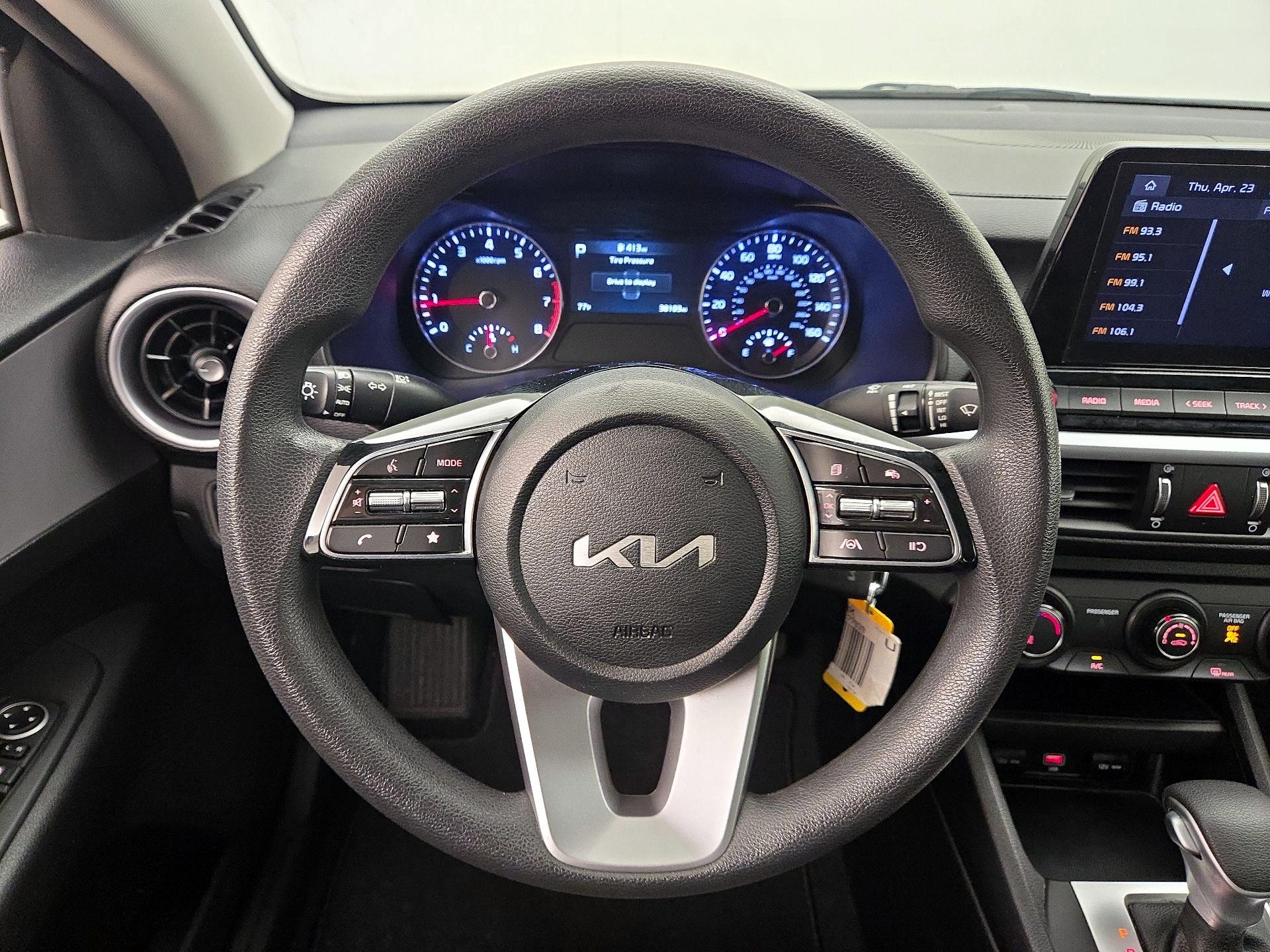 Thumbnail: 2023 Kia Forte - 10