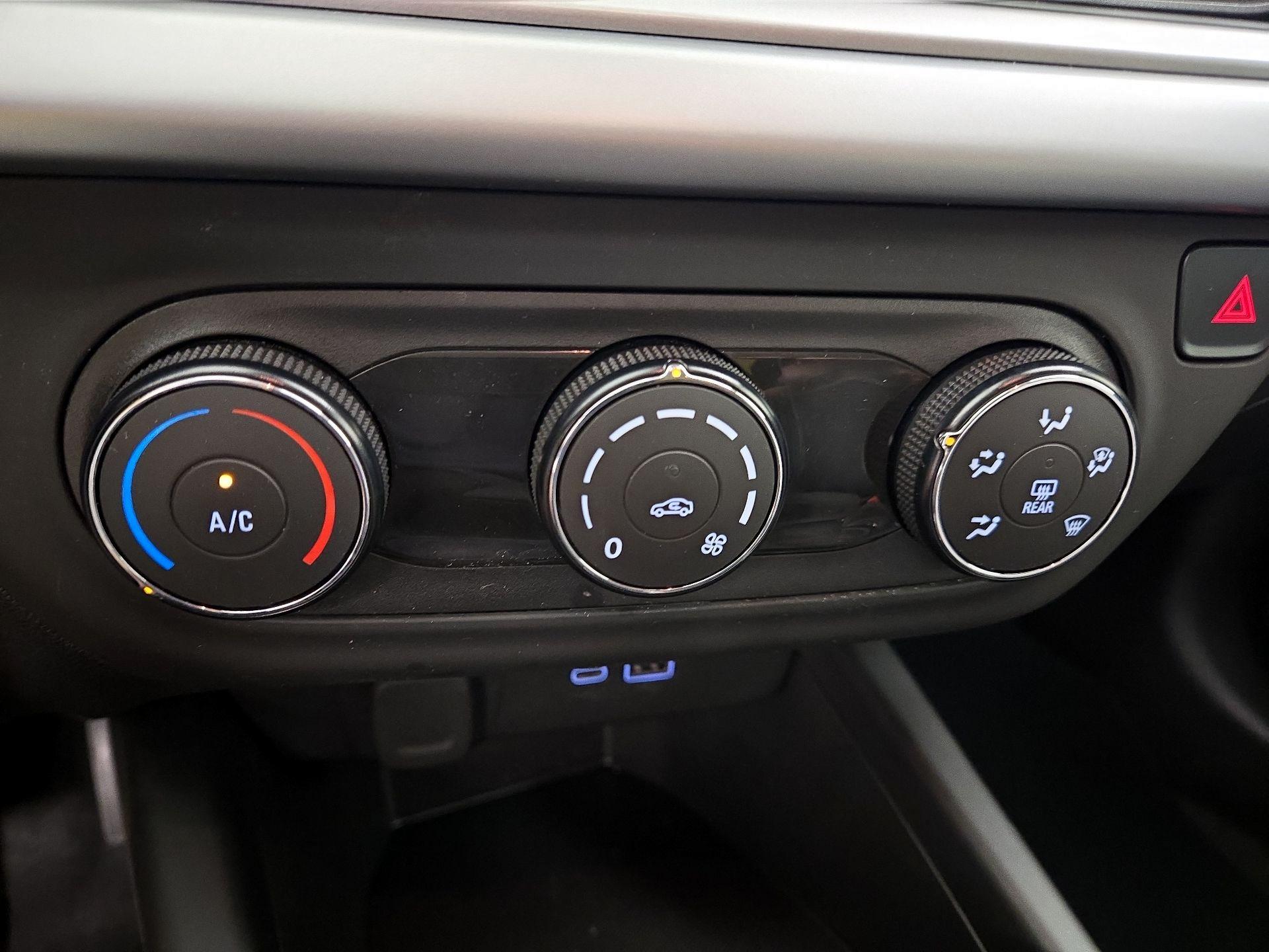 Thumbnail: 2024 Chevrolet Trax - 16