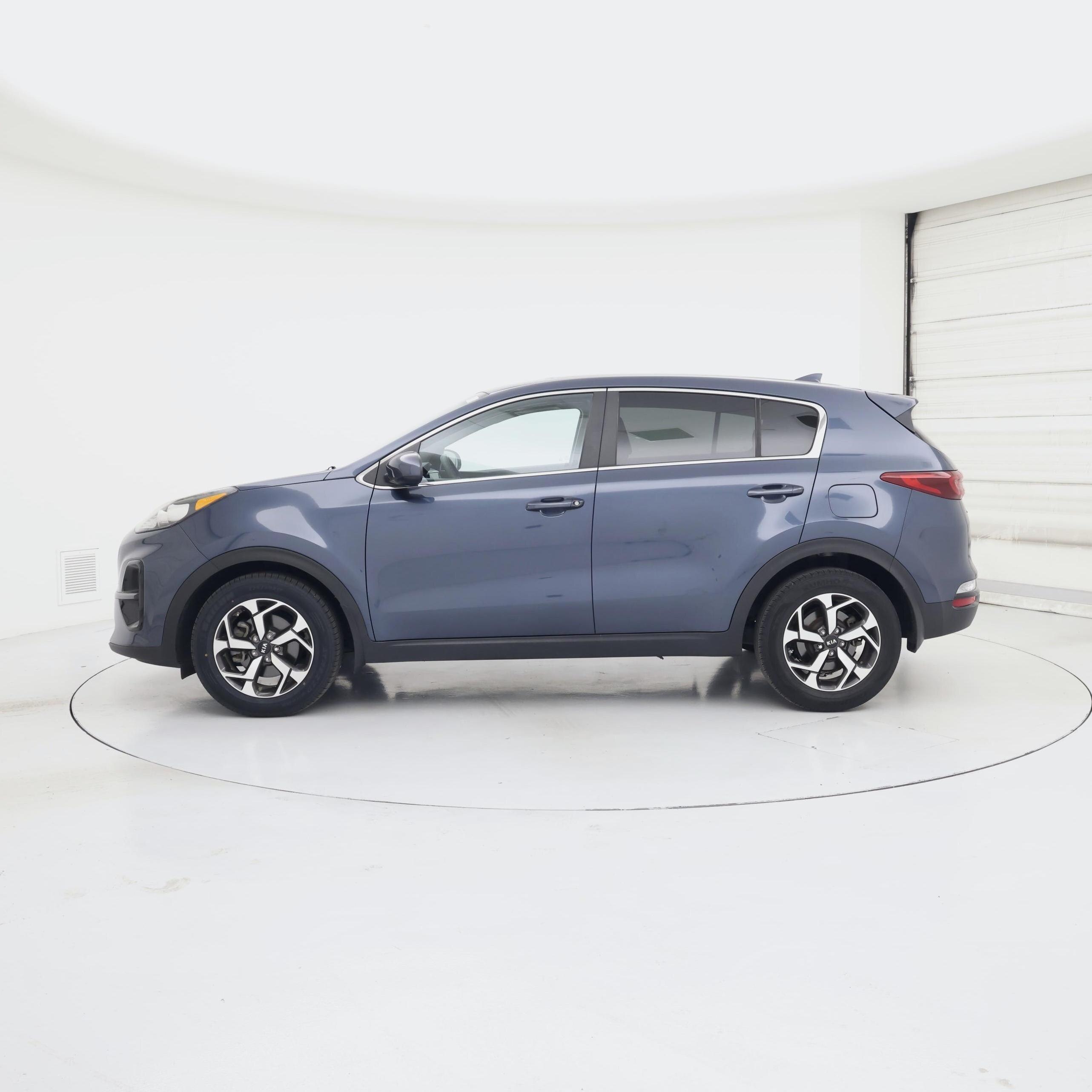 Thumbnail: 2022 Kia Sportage - 3