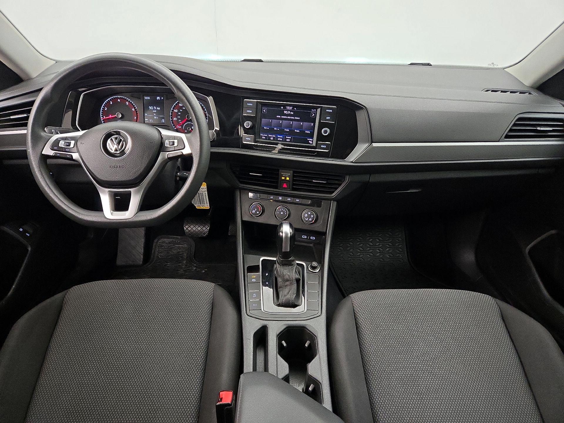 Thumbnail: 2021 Volkswagen Jetta - 9