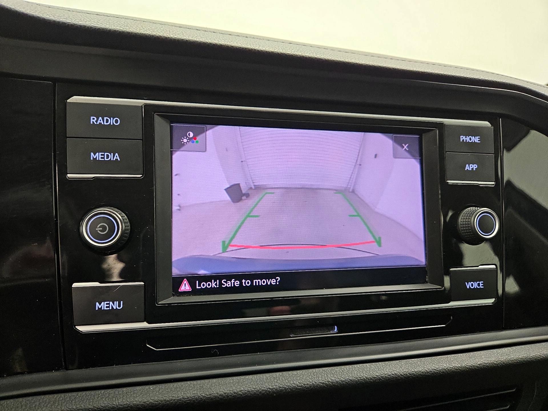 Thumbnail: 2021 Volkswagen Jetta - 14