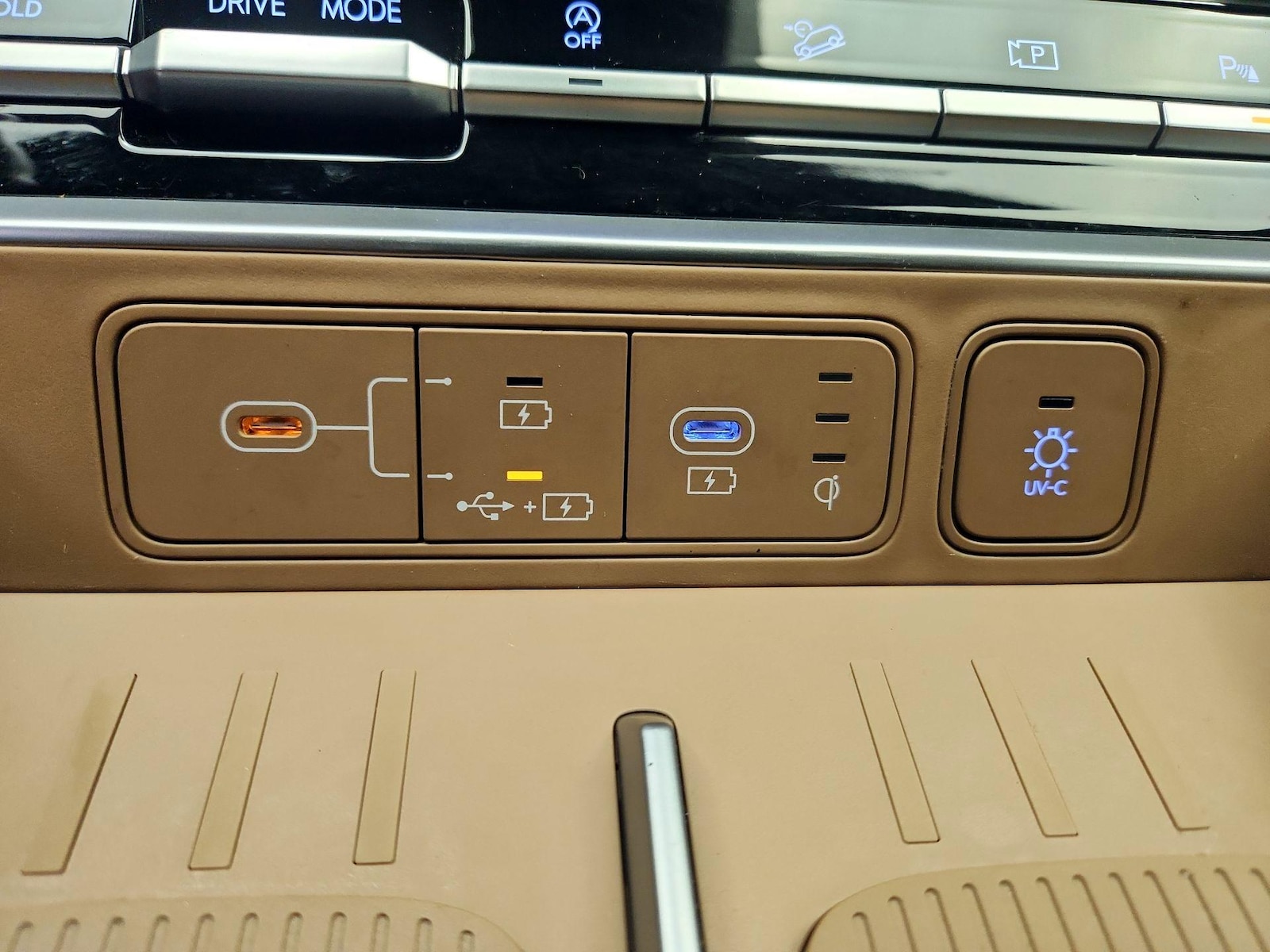 2024 Hyundai Santa Fe Limited - Photo 20