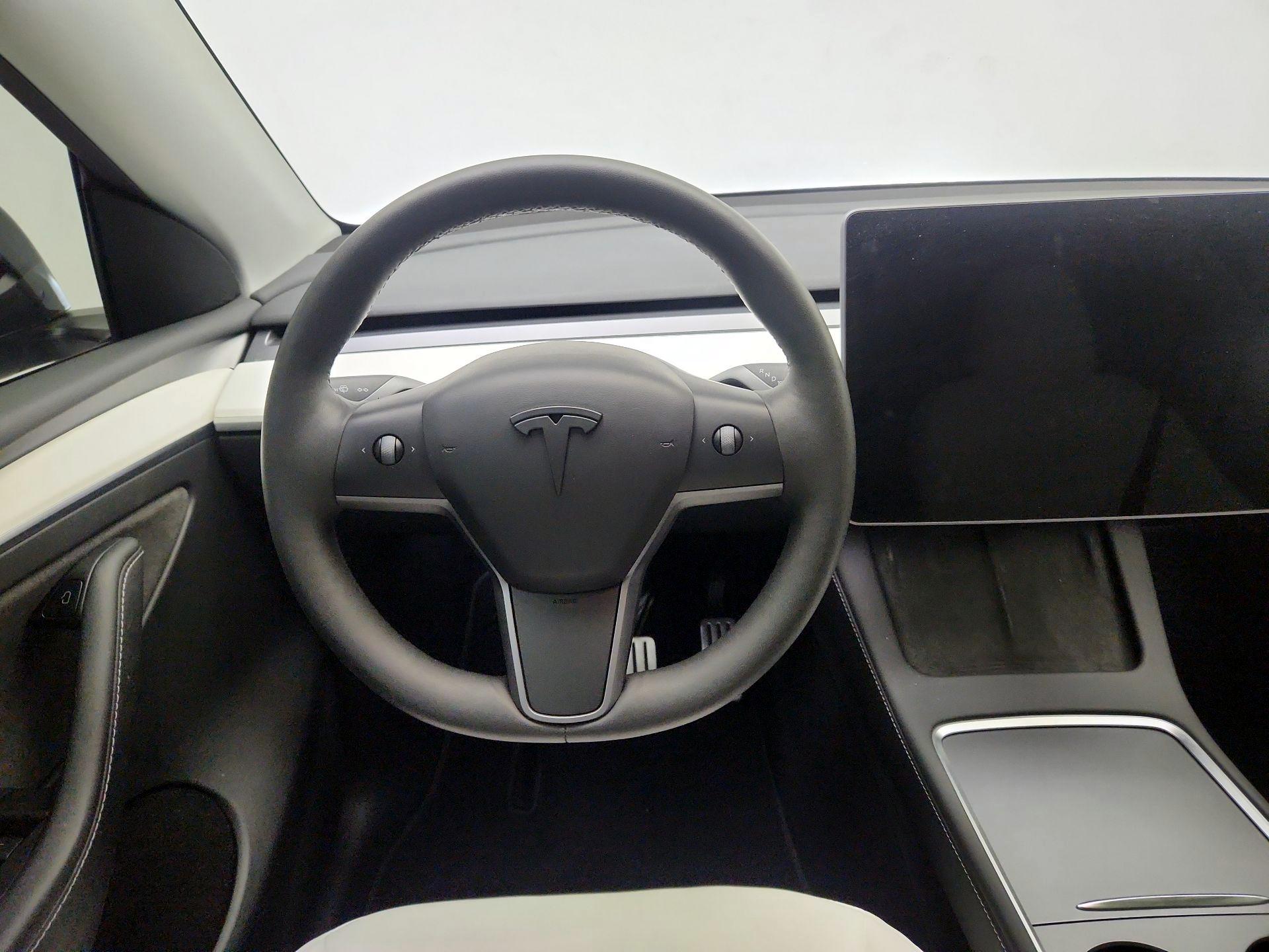 Thumbnail: 2022 Tesla Model Y - 10
