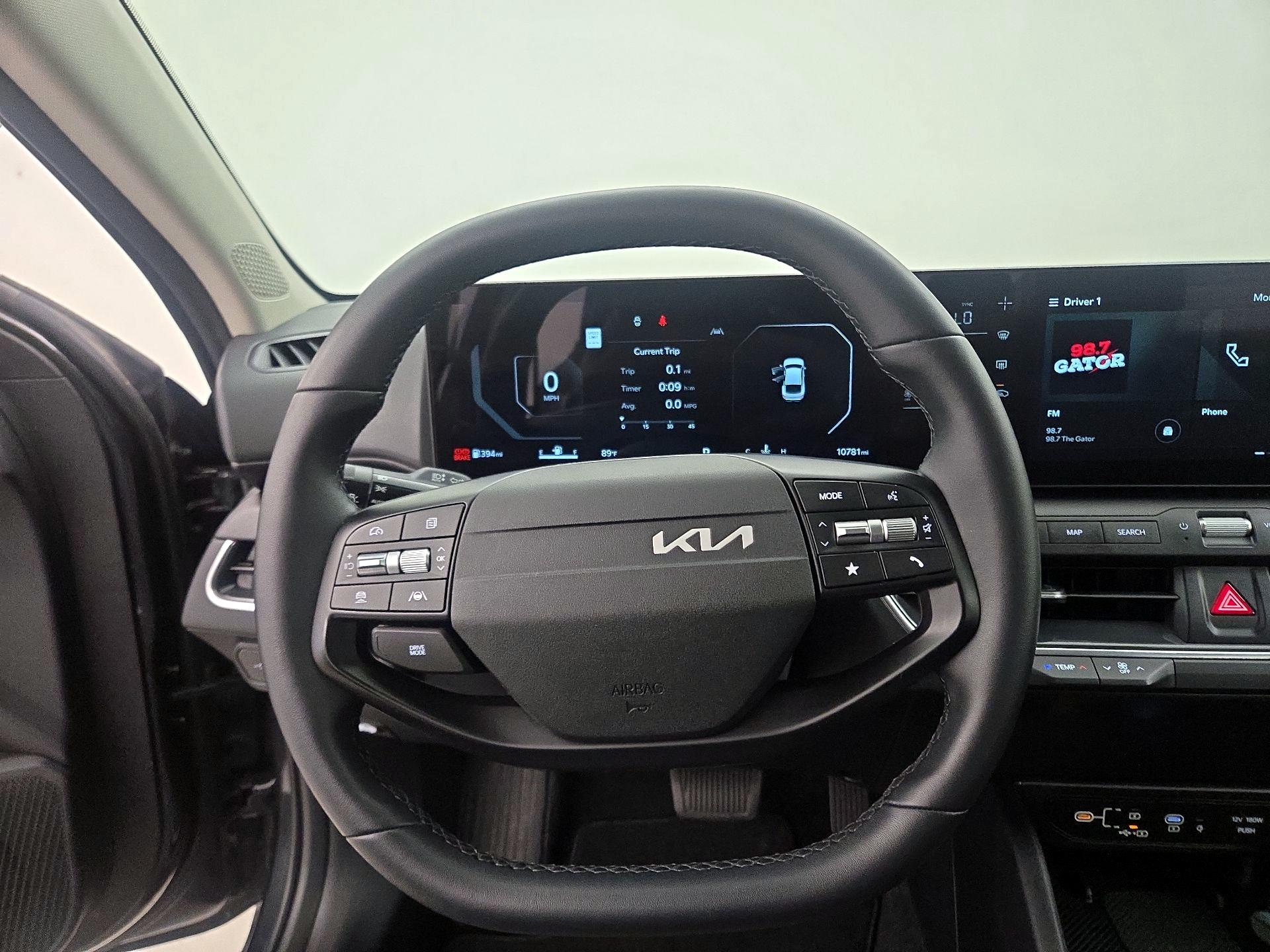 Thumbnail: 2025 Kia K4 - 10