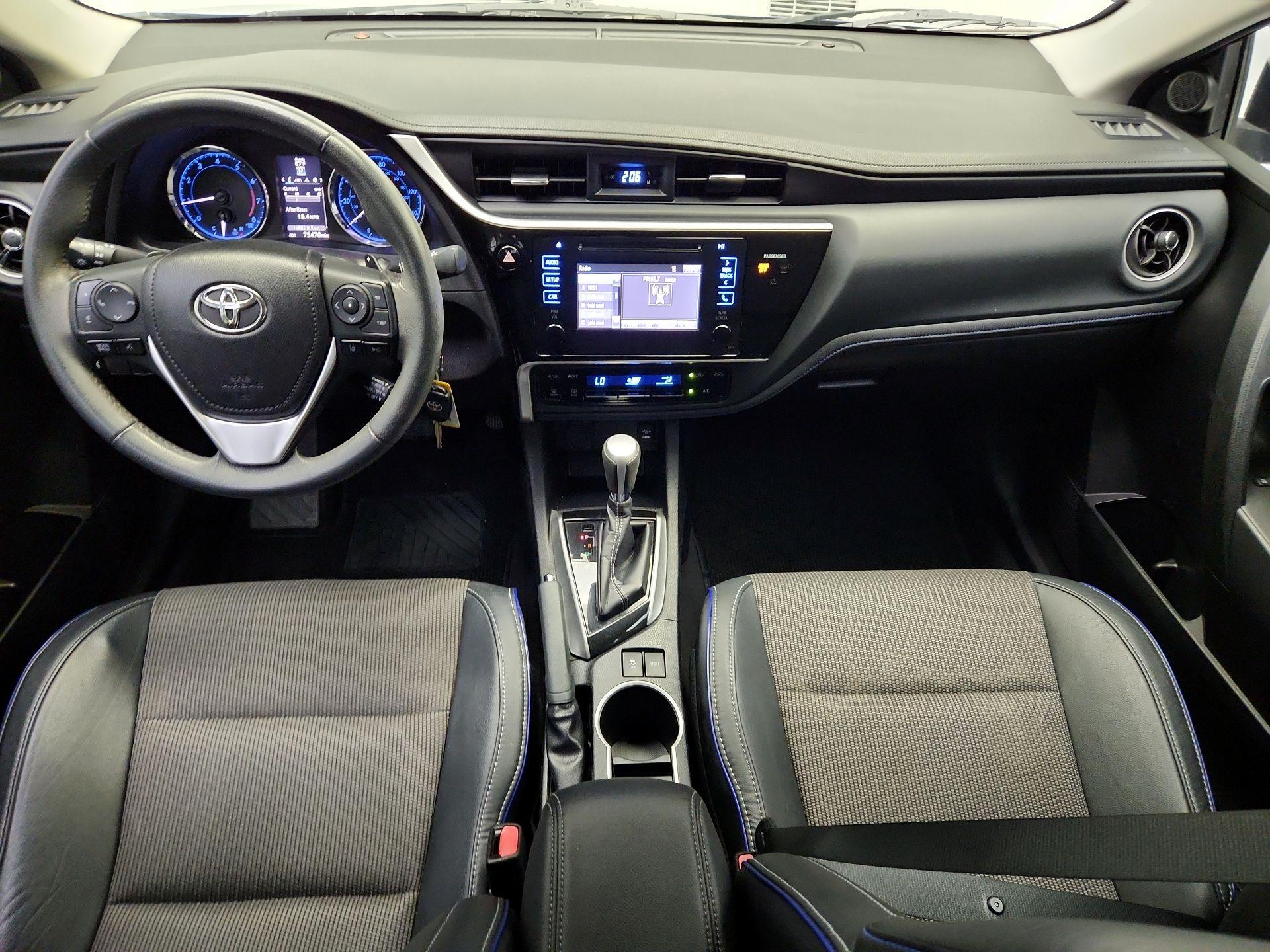 Thumbnail: 2017 Toyota Corolla - 9