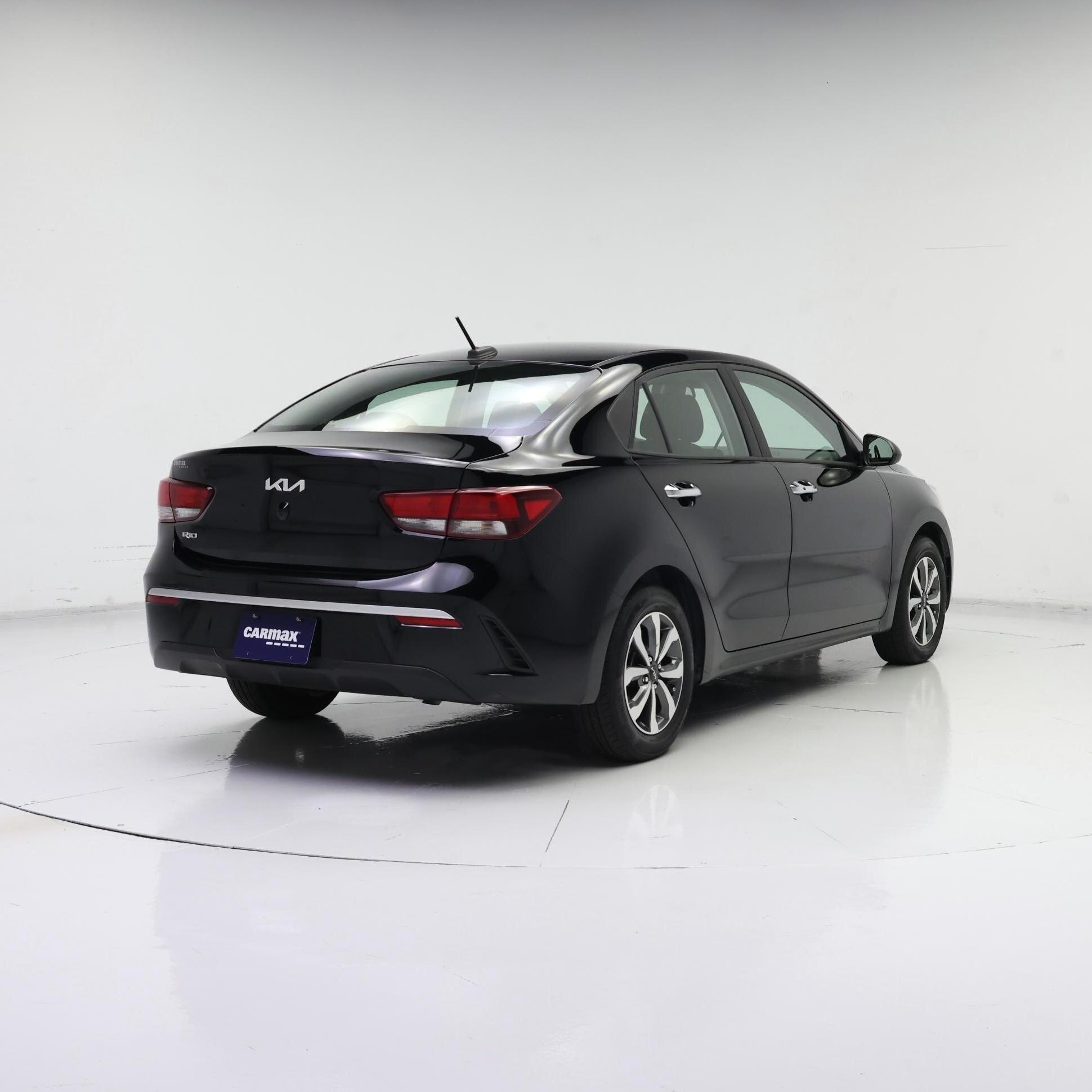 Thumbnail: 2023 Kia Rio - 8