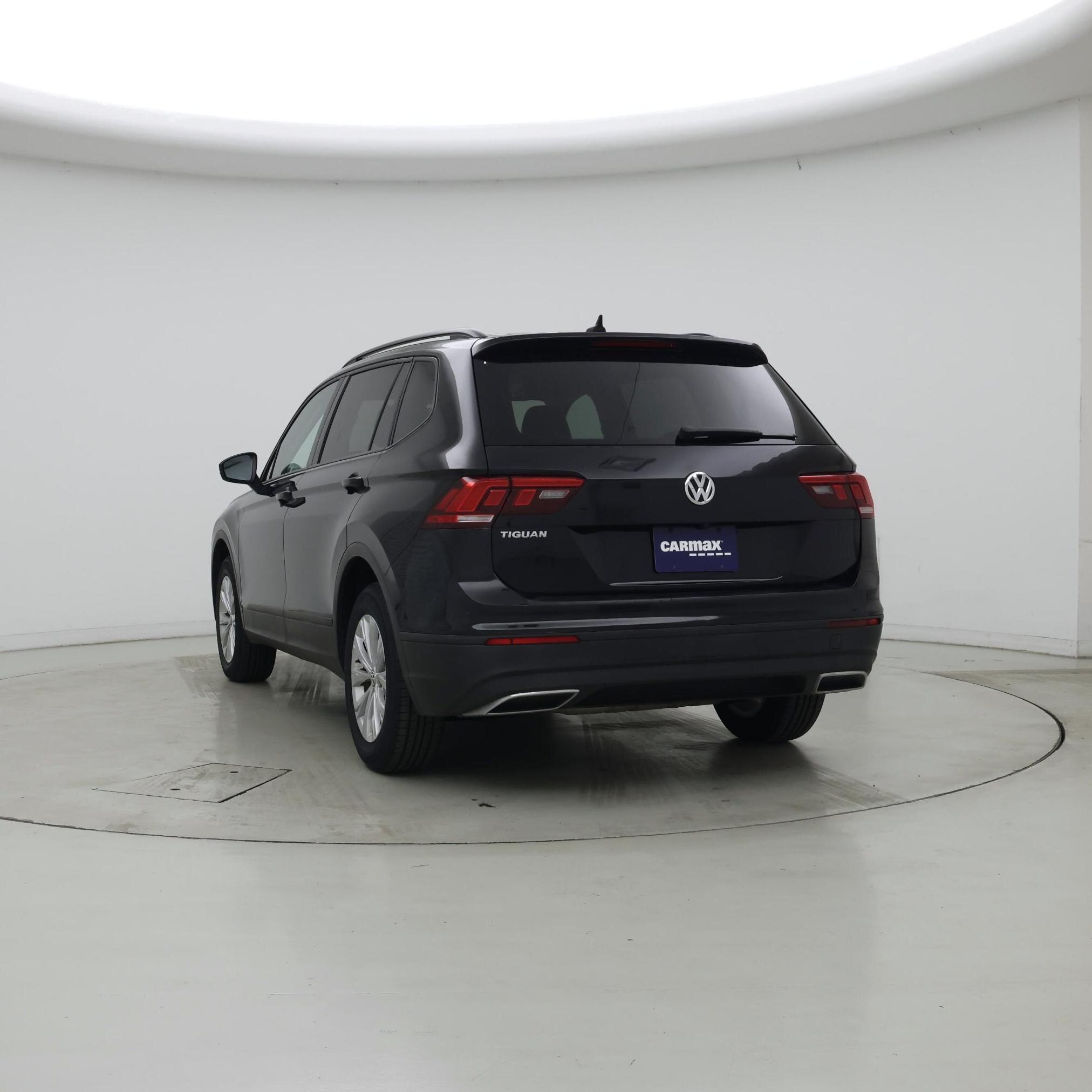 Thumbnail: 2020 Volkswagen Tiguan - 2