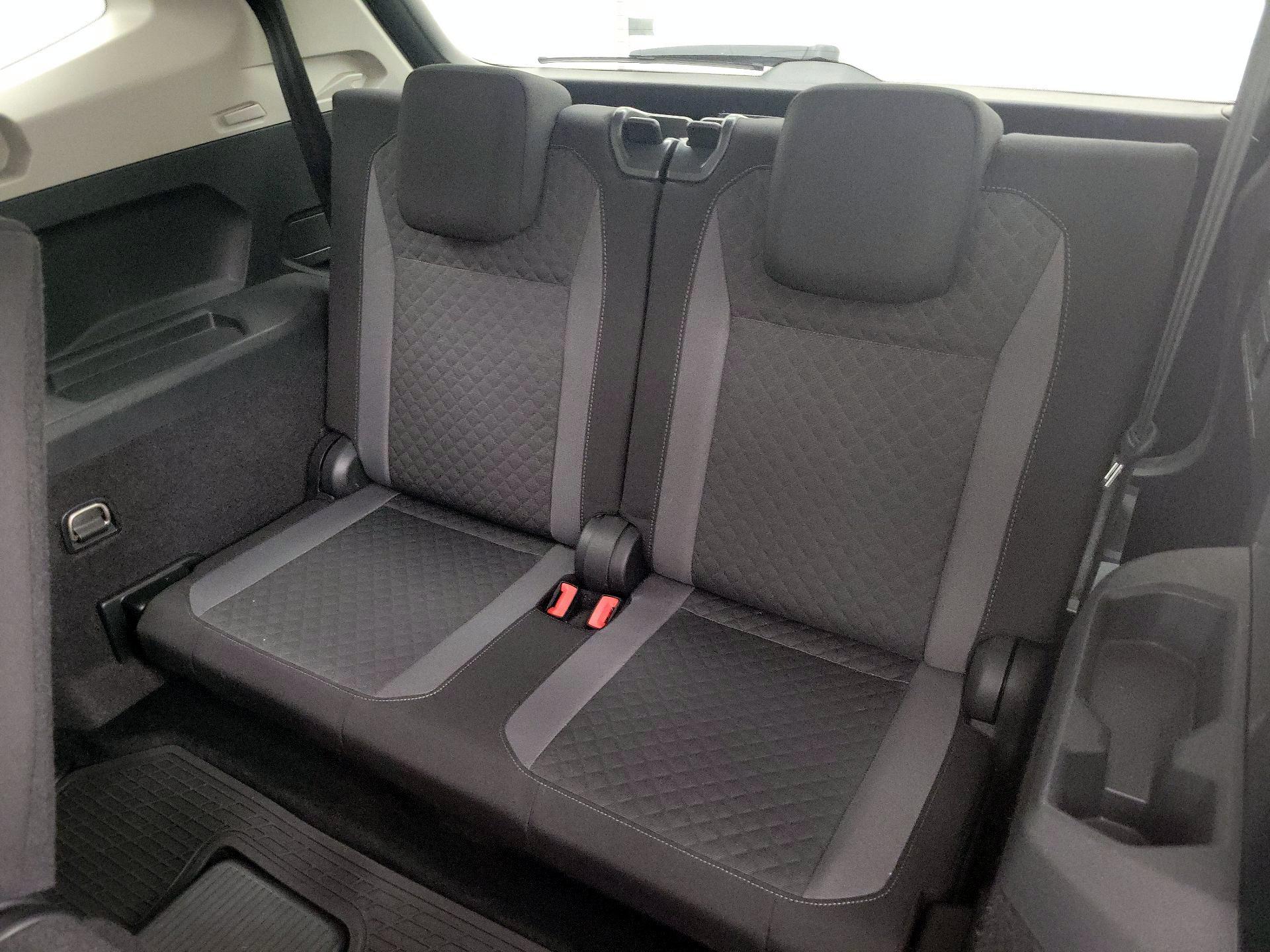 Thumbnail: 2020 Volkswagen Tiguan - 20