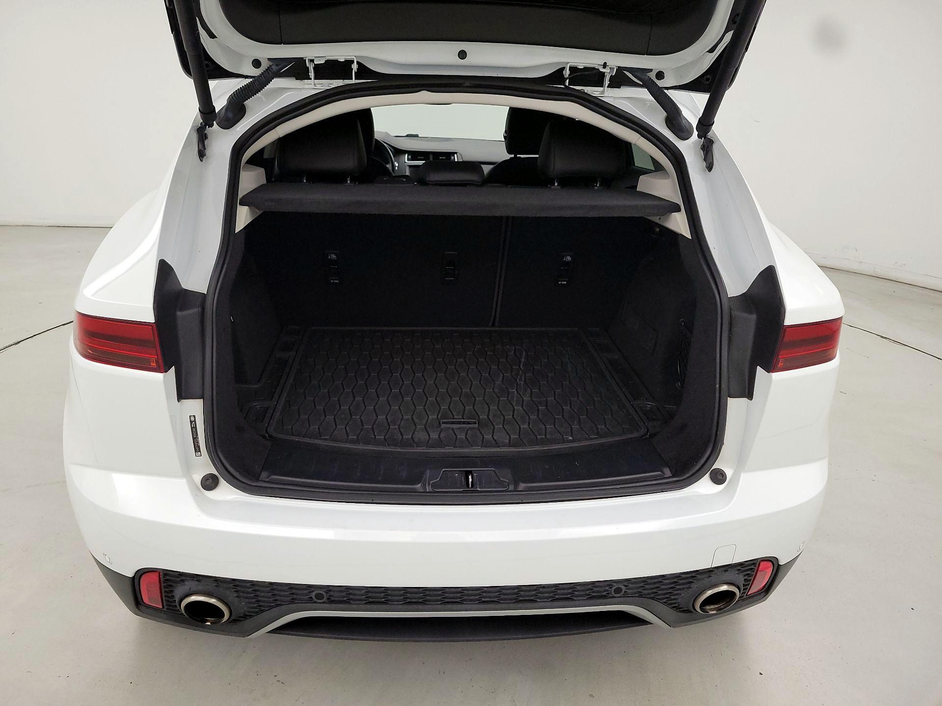 Thumbnail: 2020 Jaguar E-Pace - 19
