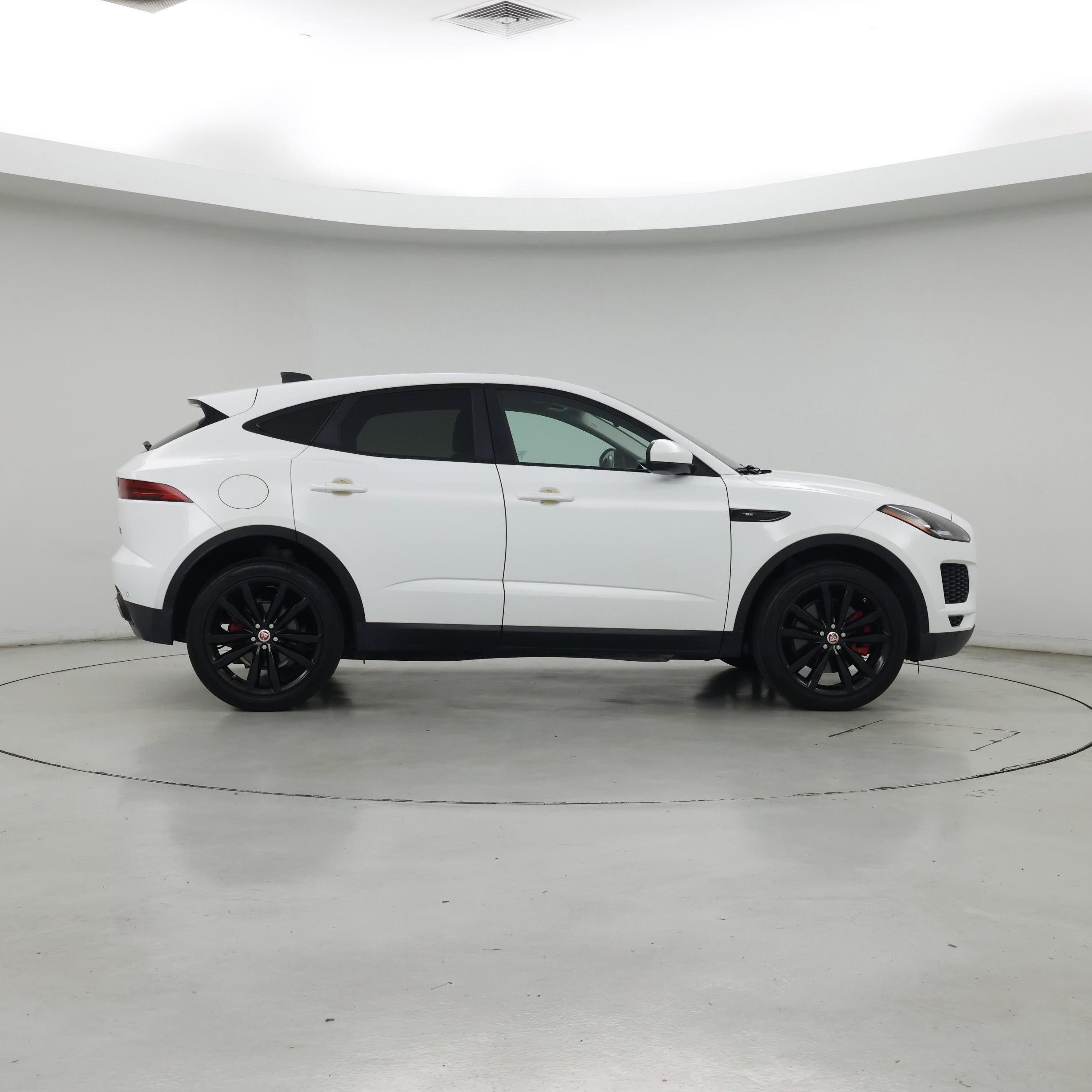 Thumbnail: 2020 Jaguar E-Pace - 7