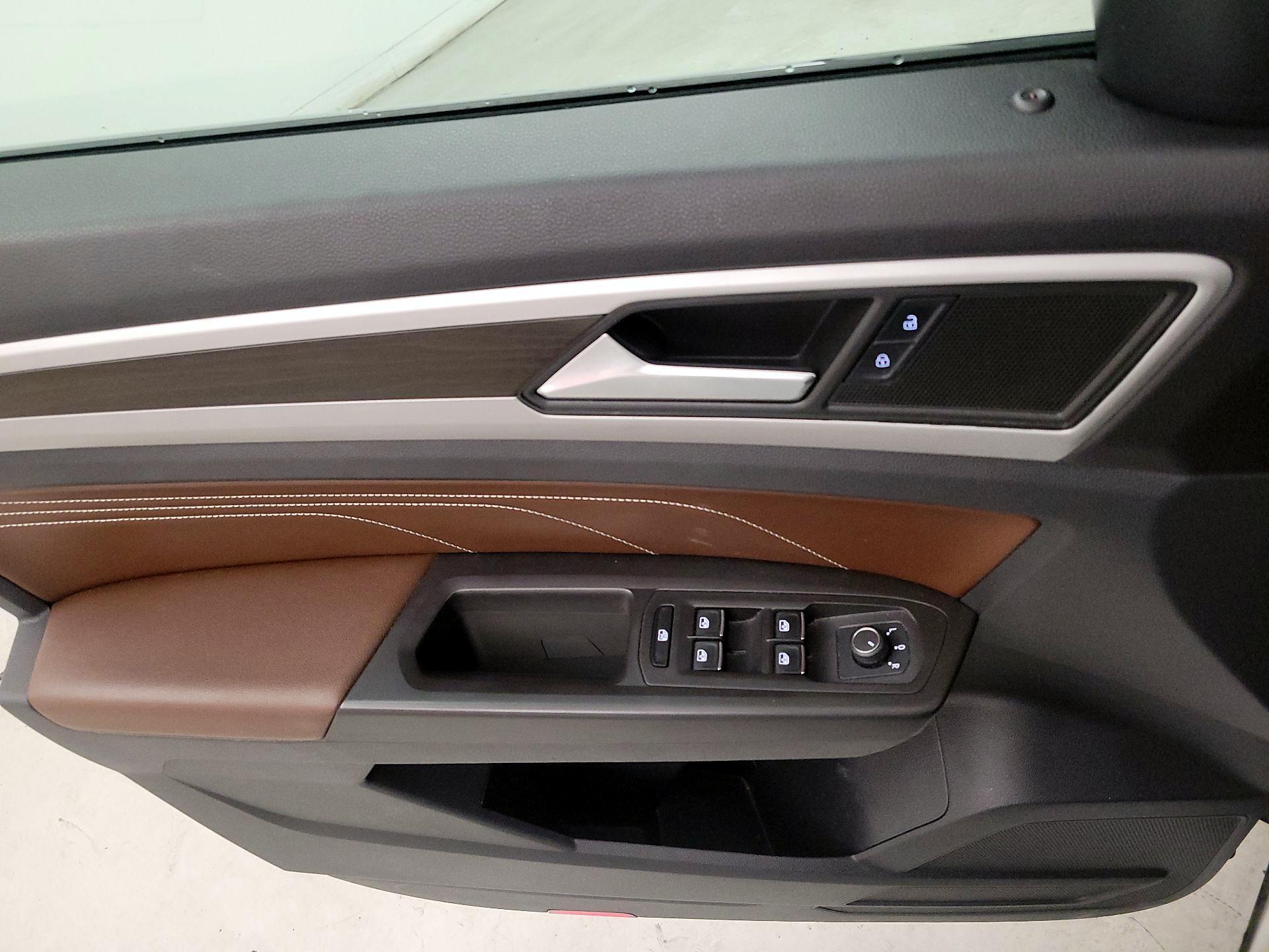 Thumbnail: 2022 Volkswagen Atlas - 12