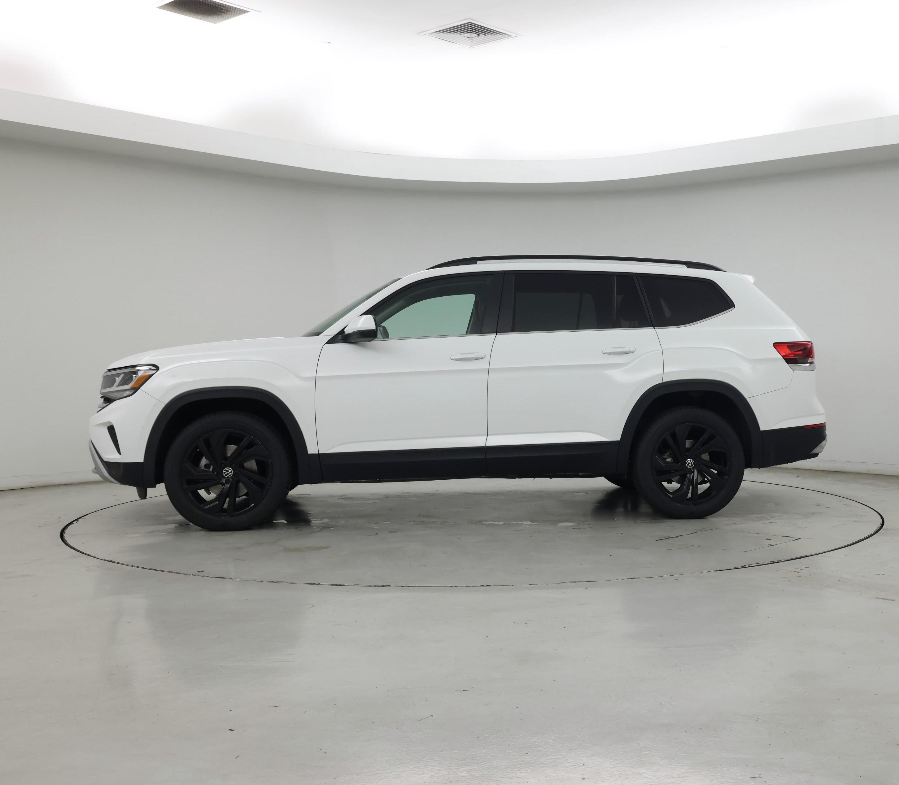 Thumbnail: 2022 Volkswagen Atlas - 3