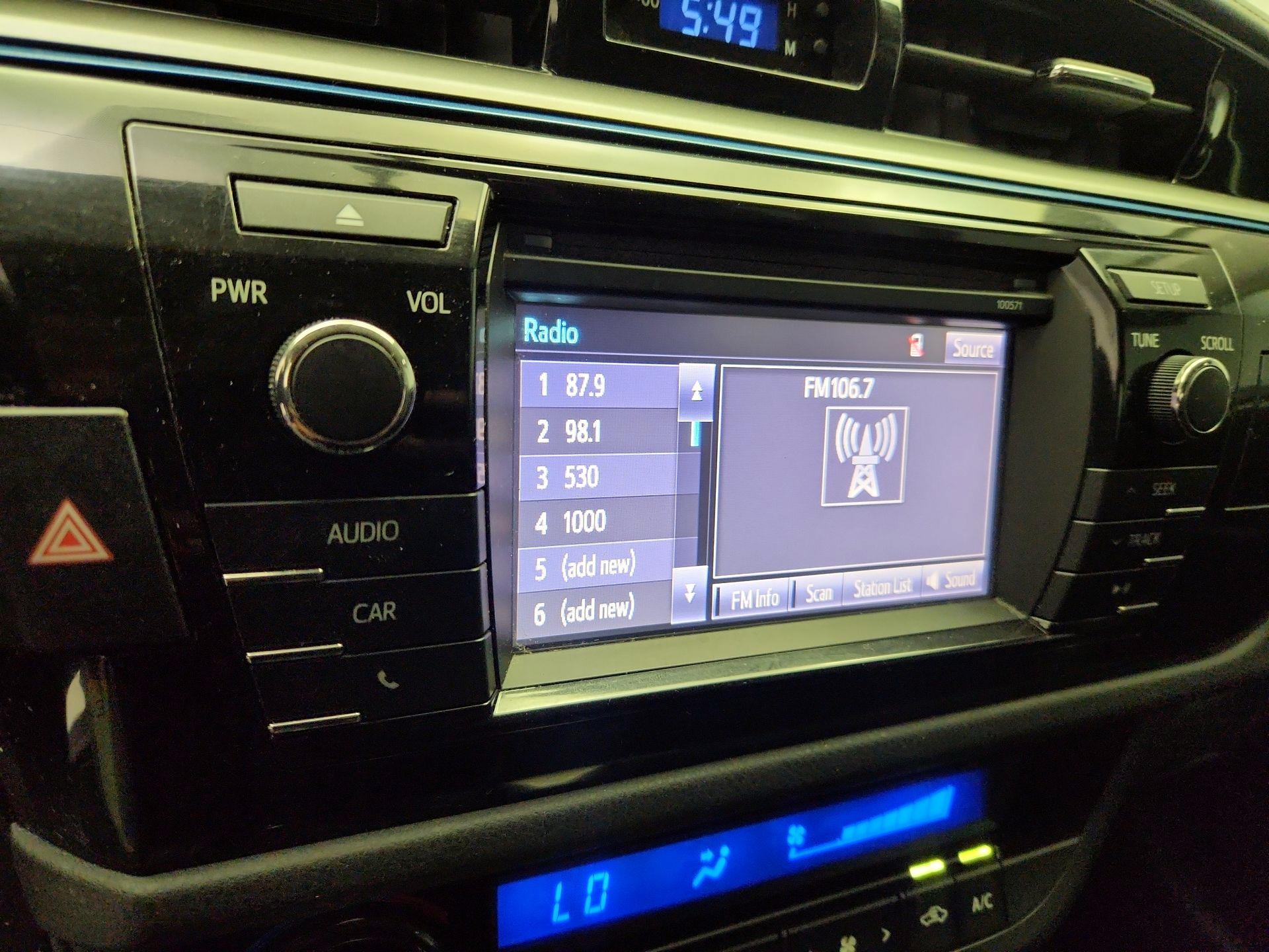 Thumbnail: 2016 Toyota Corolla - 15