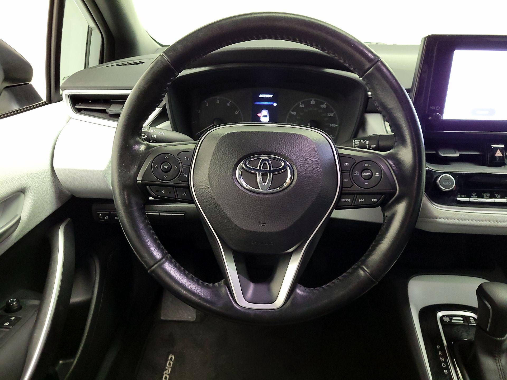 Thumbnail: 2023 Toyota Corolla - 10