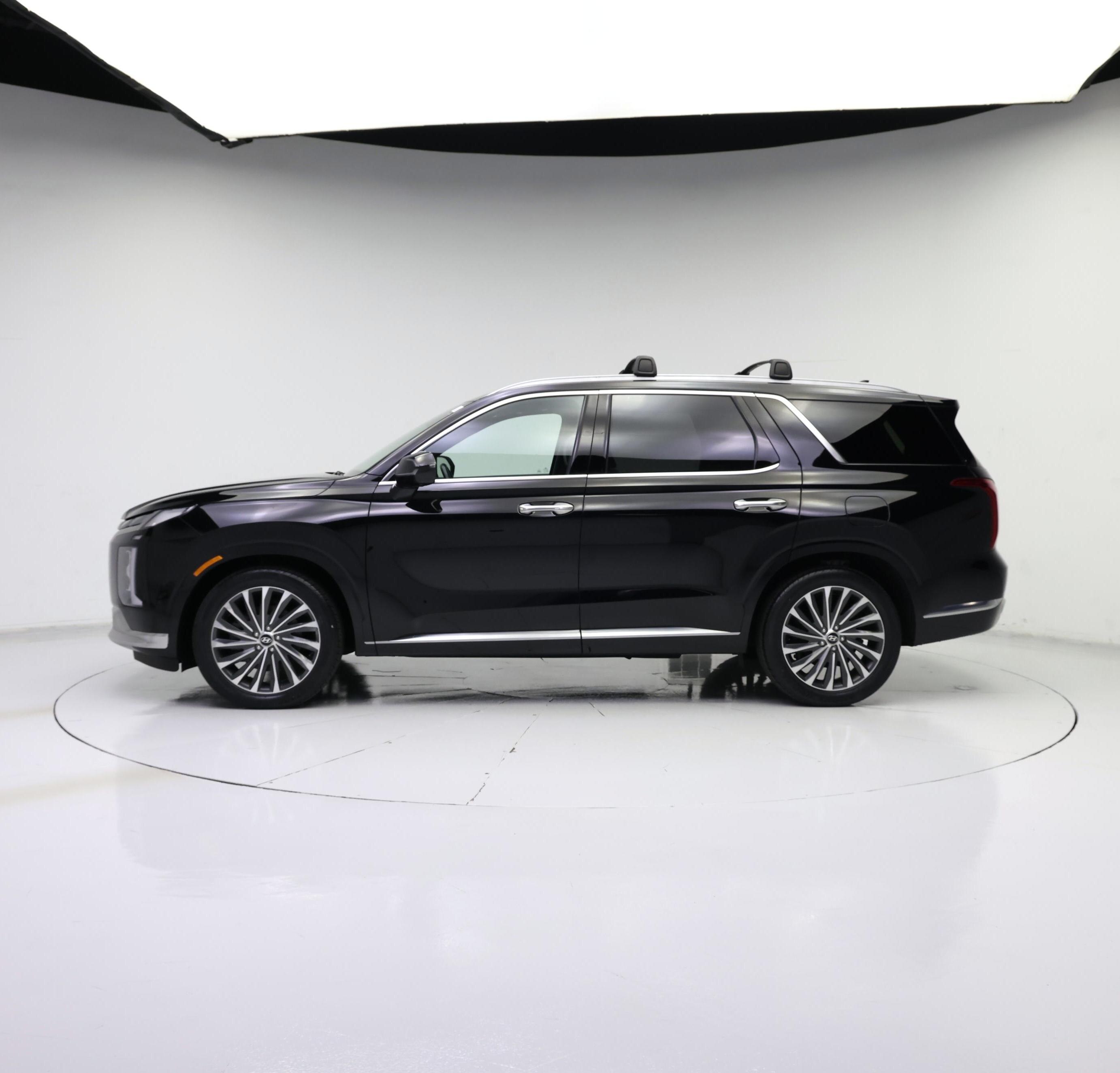 Thumbnail: 2023 Hyundai Palisade - 3