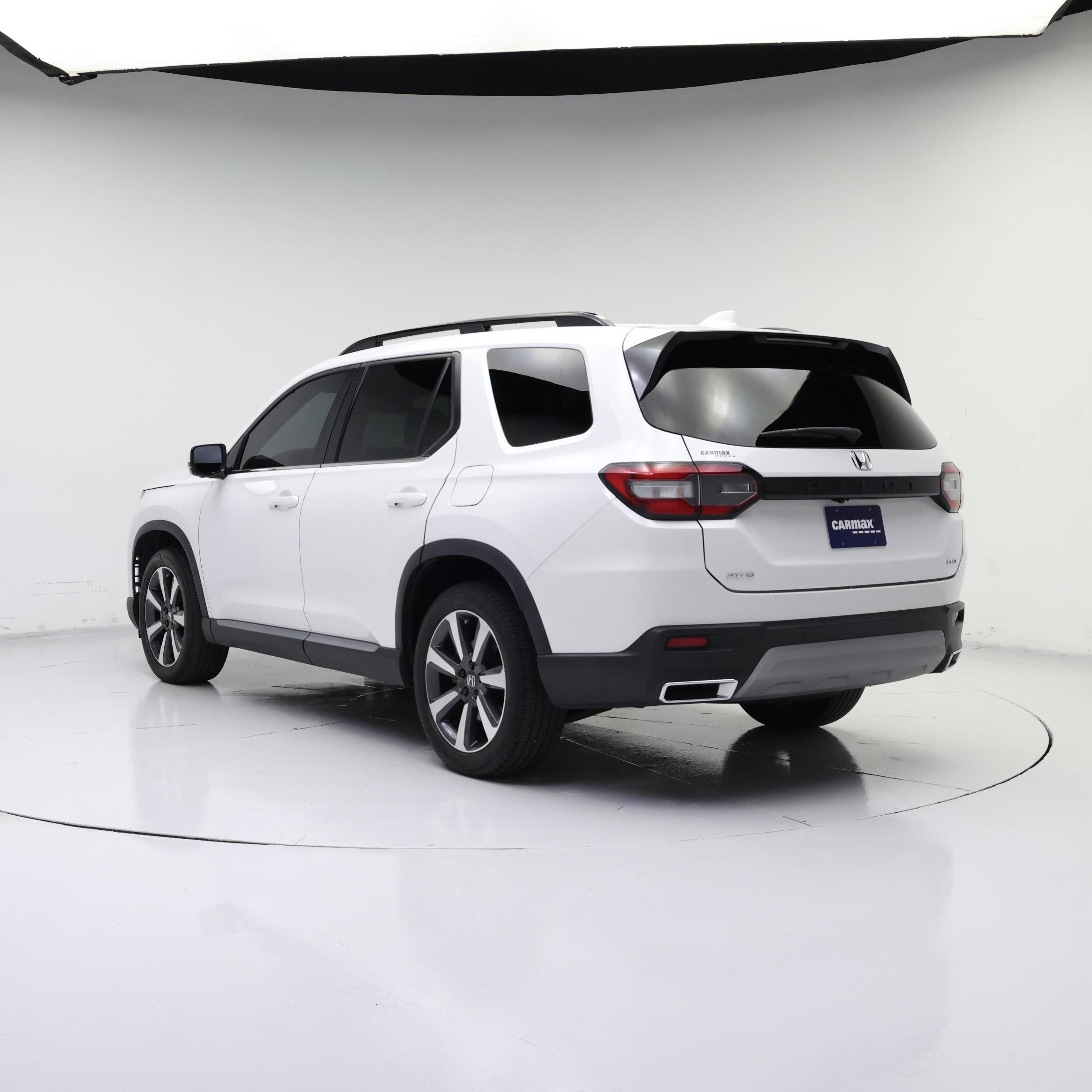 Thumbnail: 2023 Honda Pilot - 2