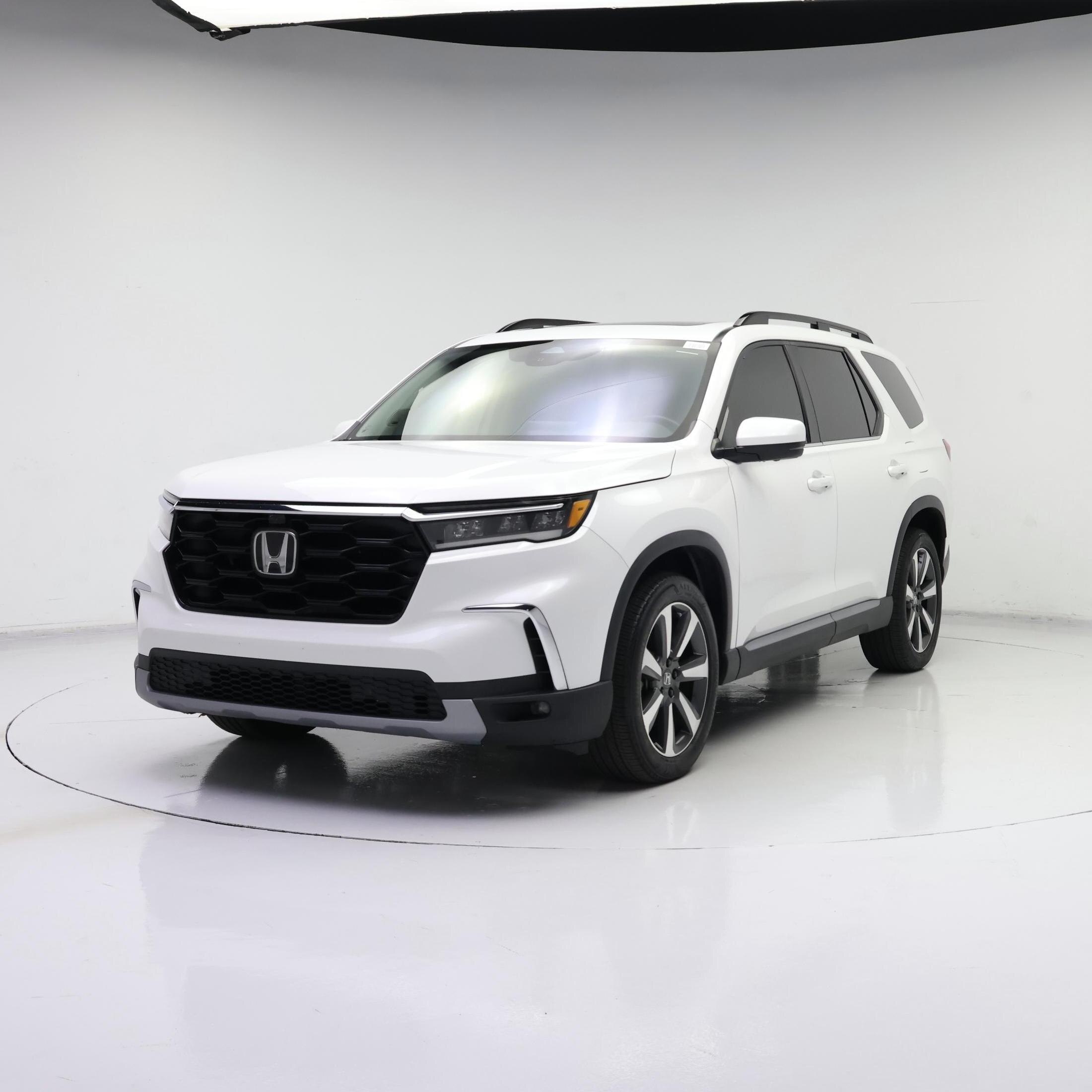 Thumbnail: 2023 Honda Pilot - 4