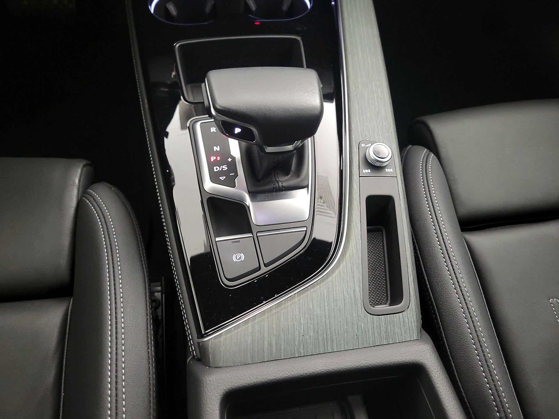 Thumbnail: 2023 Audi A4 - 18