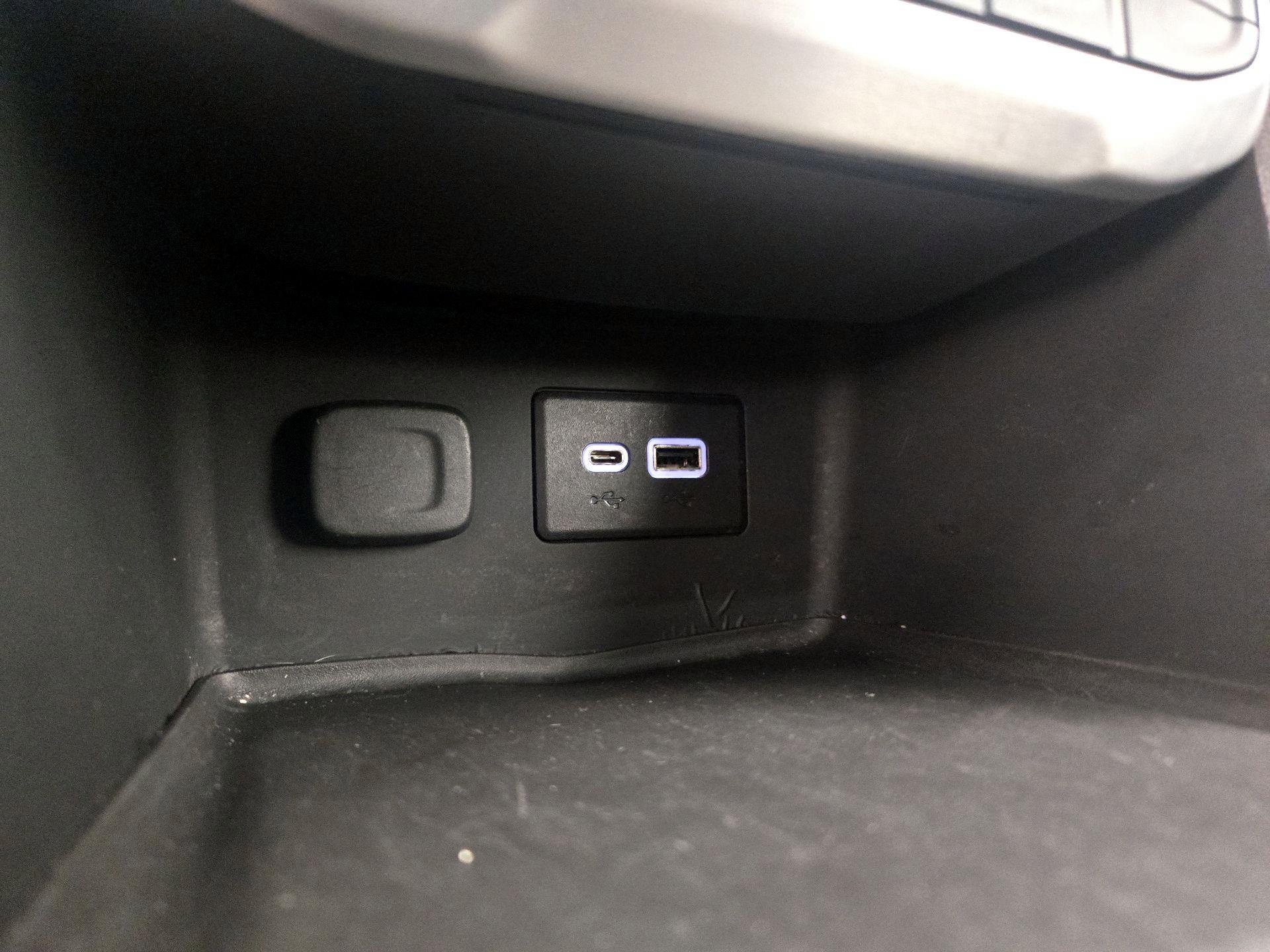 Thumbnail: 2021 GMC Acadia - 18