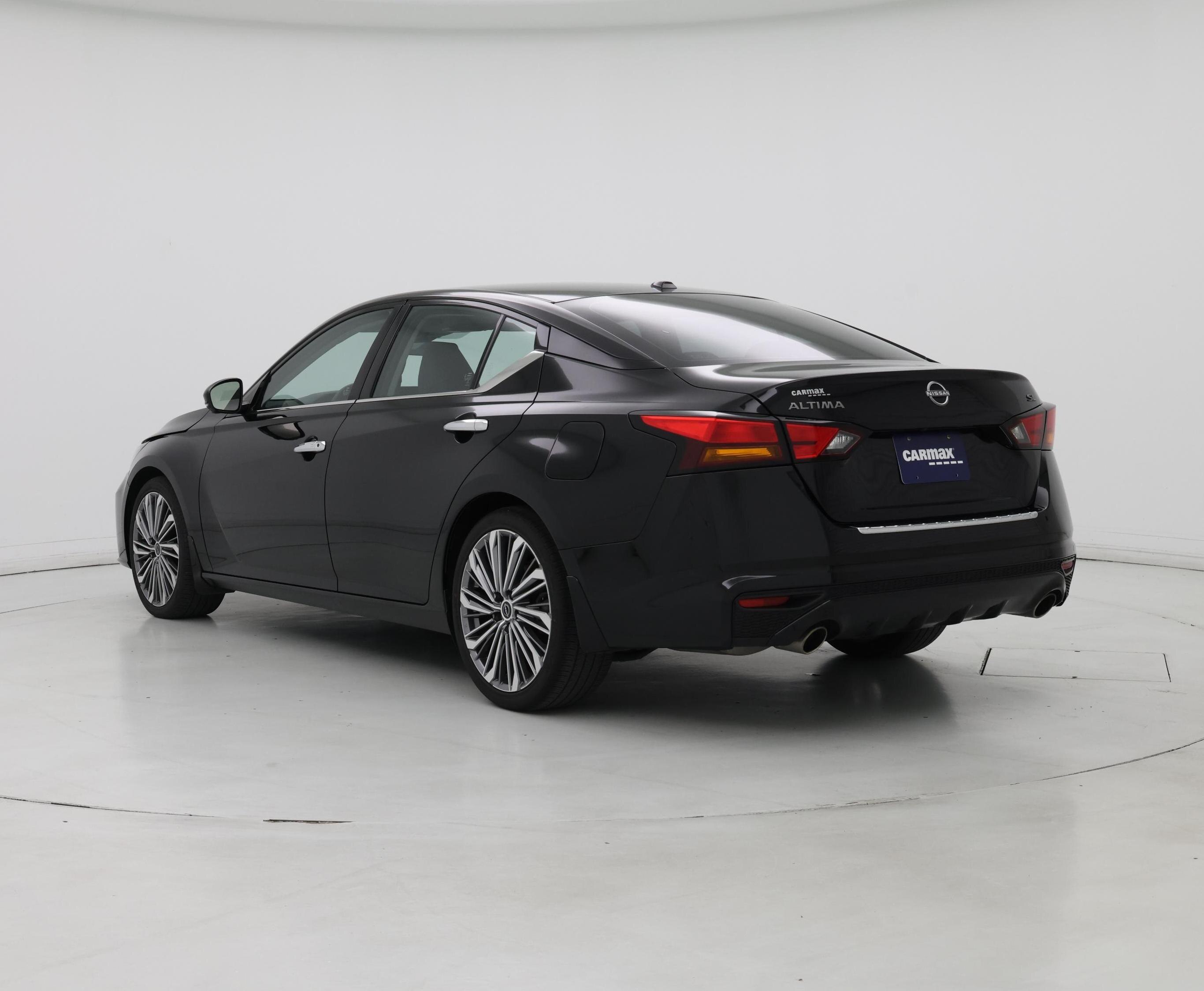 Thumbnail: 2023 Nissan Altima - 2