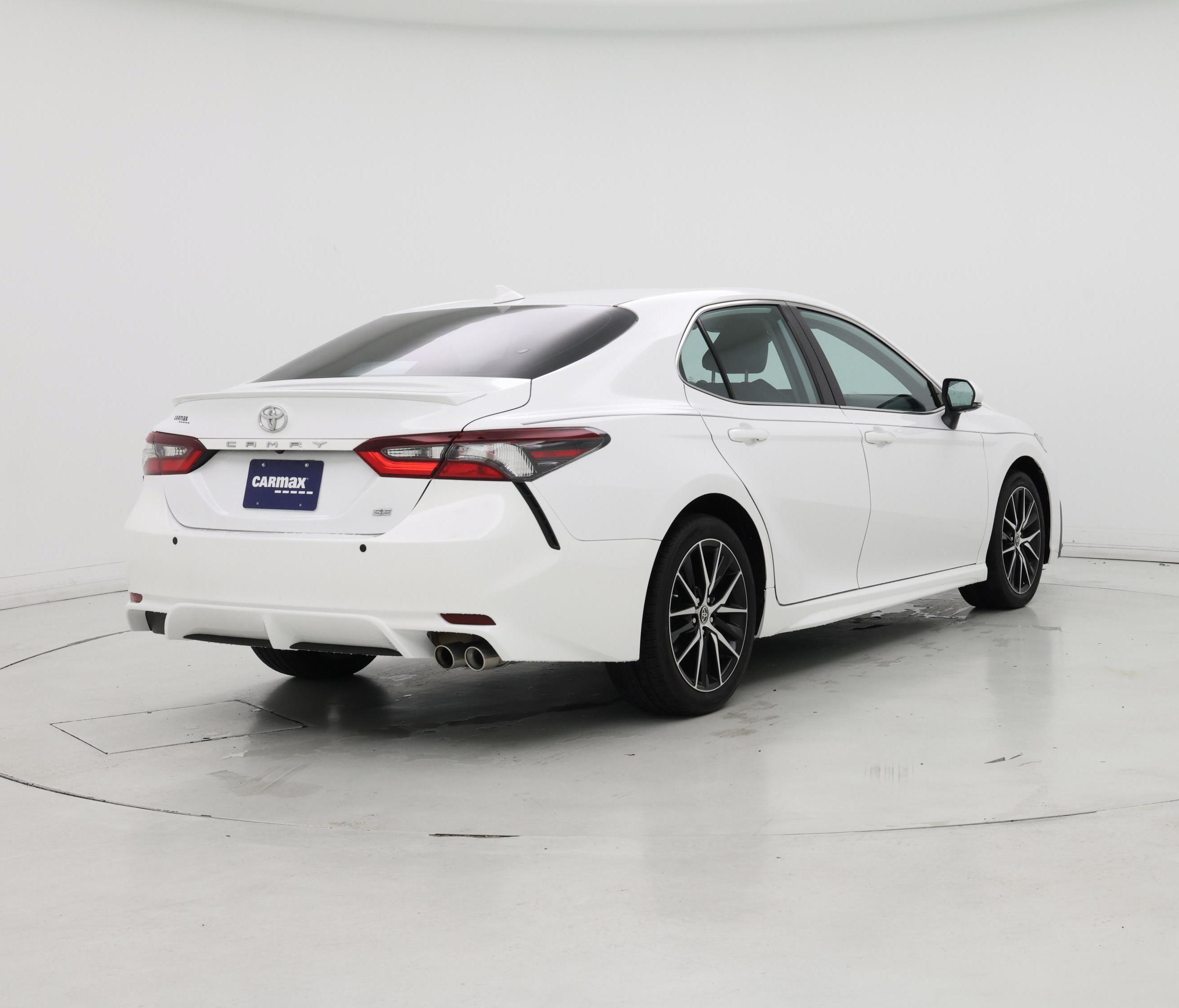 Thumbnail: 2023 Toyota Camry - 8