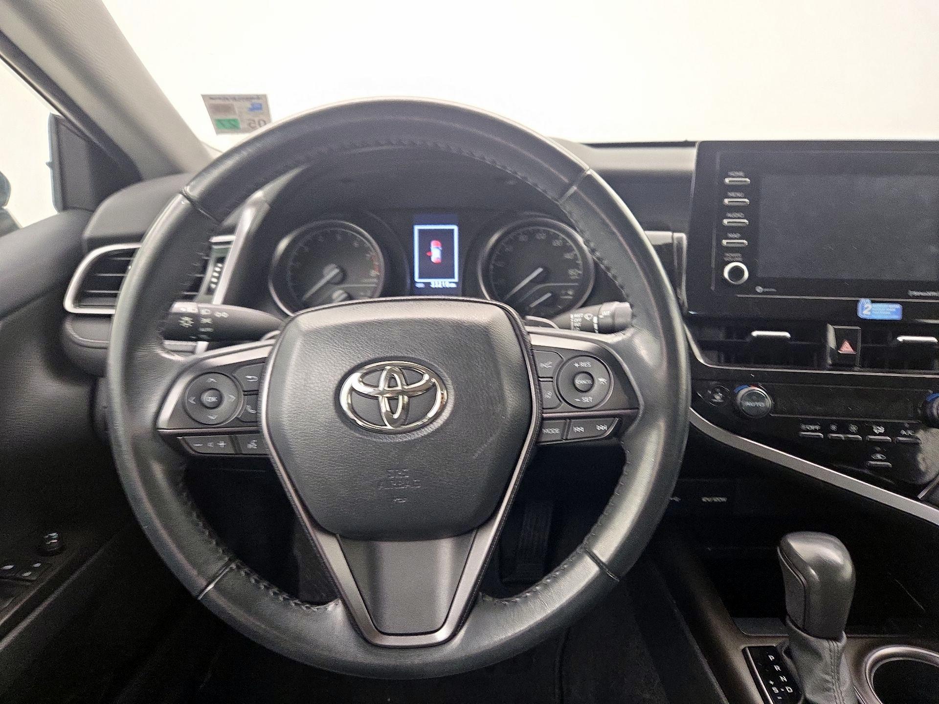 Thumbnail: 2023 Toyota Camry - 10