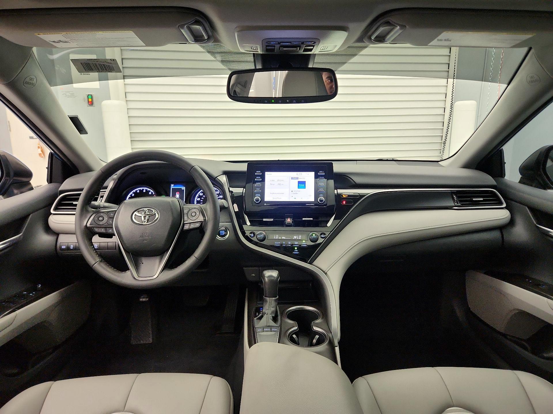 Thumbnail: 2023 Toyota Camry - 9