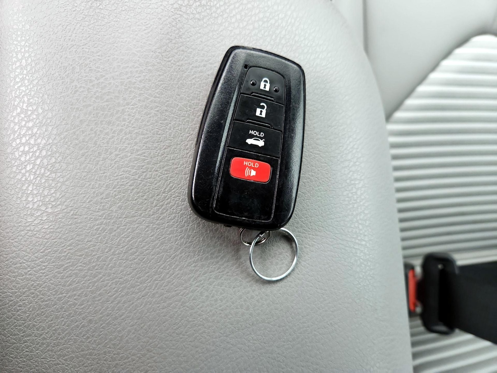2023 Toyota Camry SE - Photo 24
