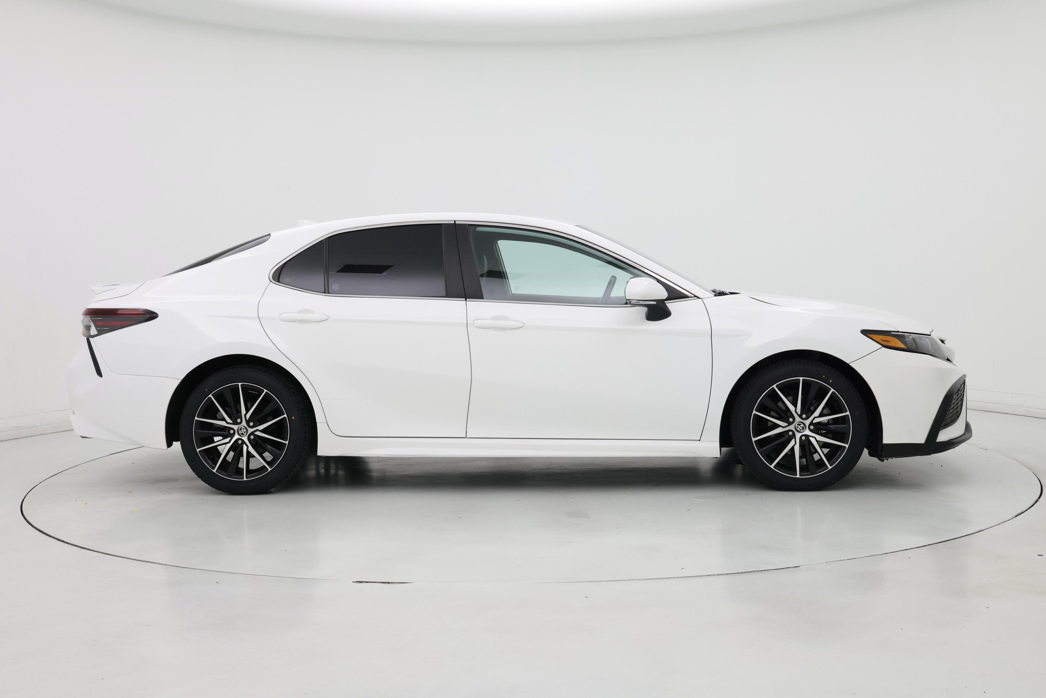 Thumbnail: 2024 Toyota Camry - 7