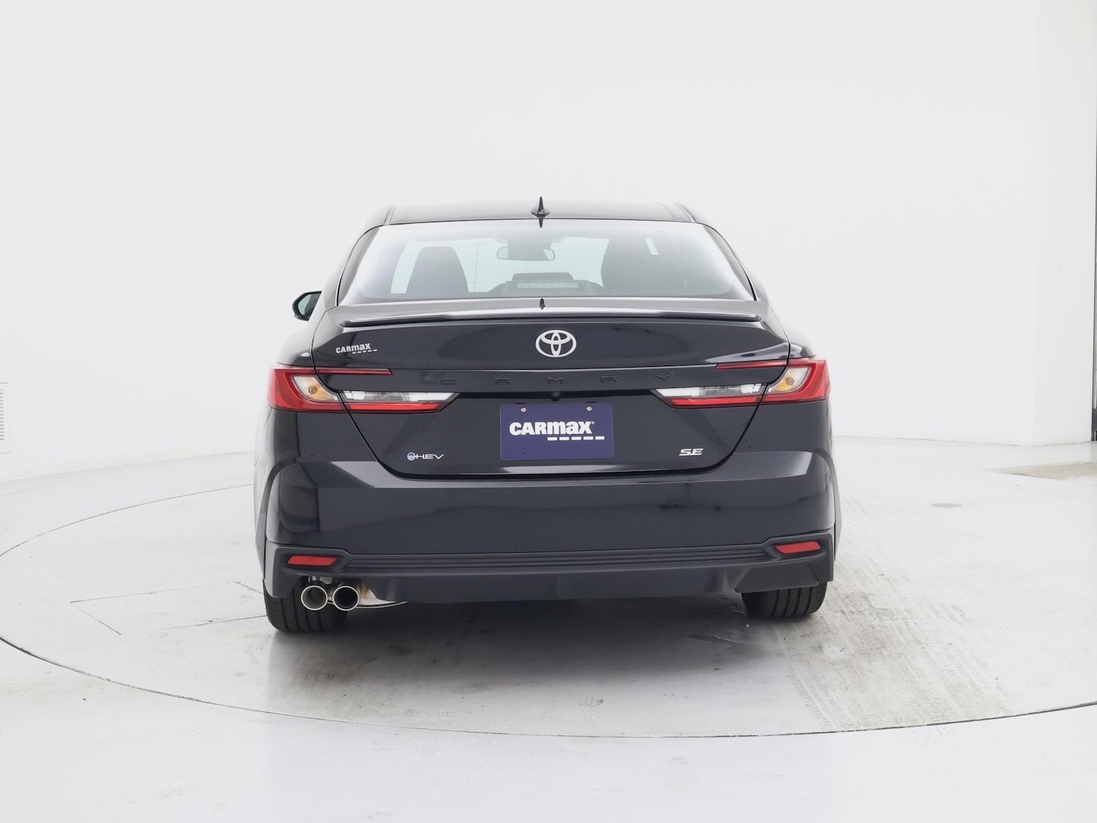 2025 Toyota Camry SE - Photo 7