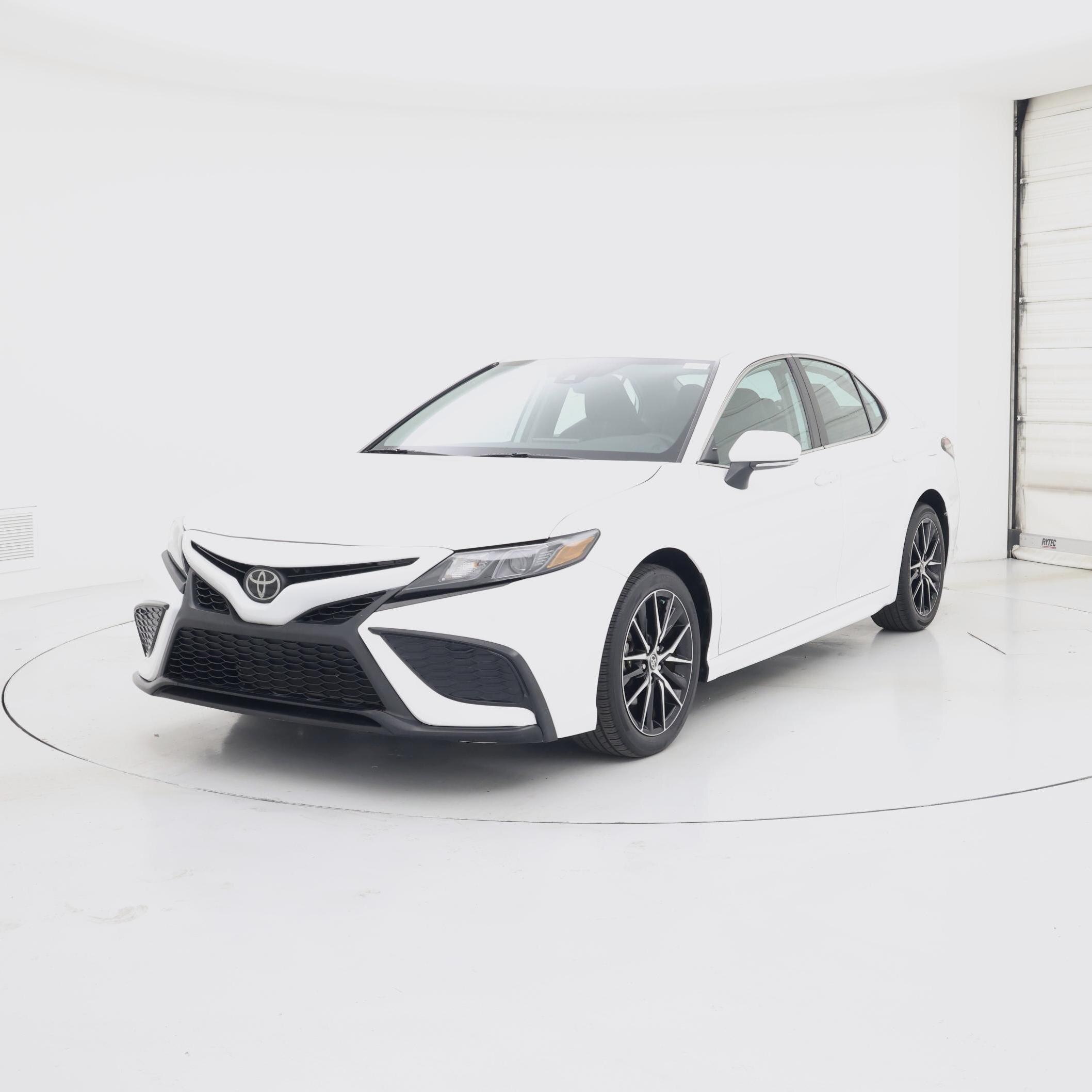 Thumbnail: 2023 Toyota Camry - 4